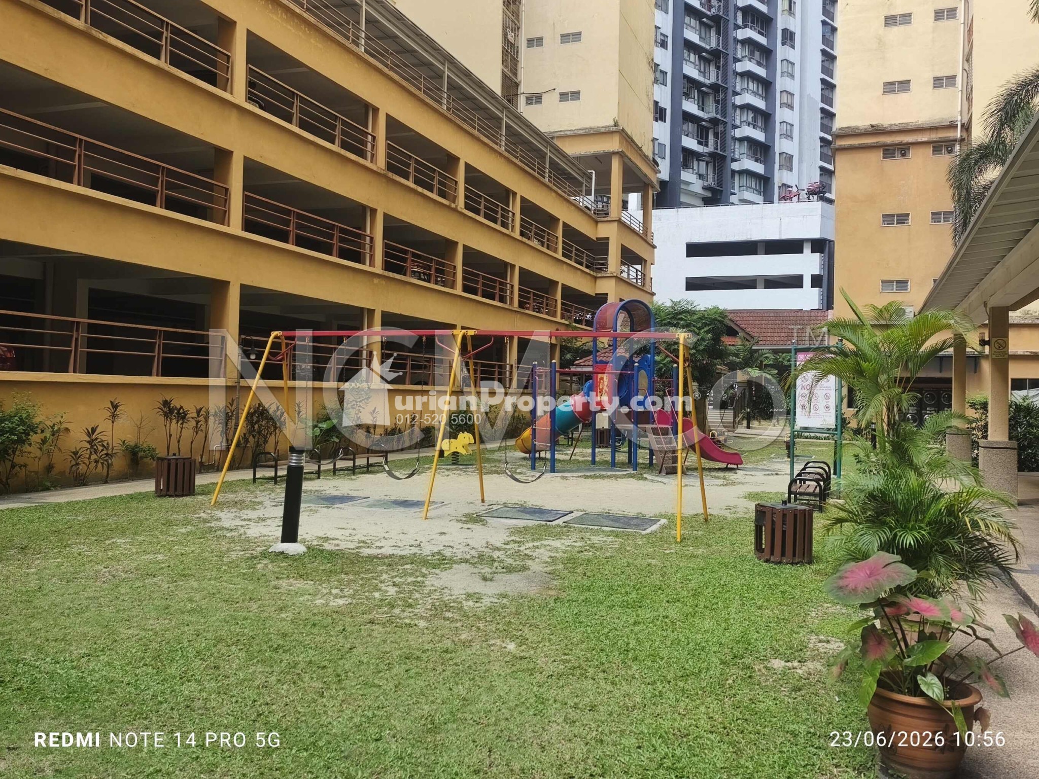 Apartment For Auction at Sri Jati II