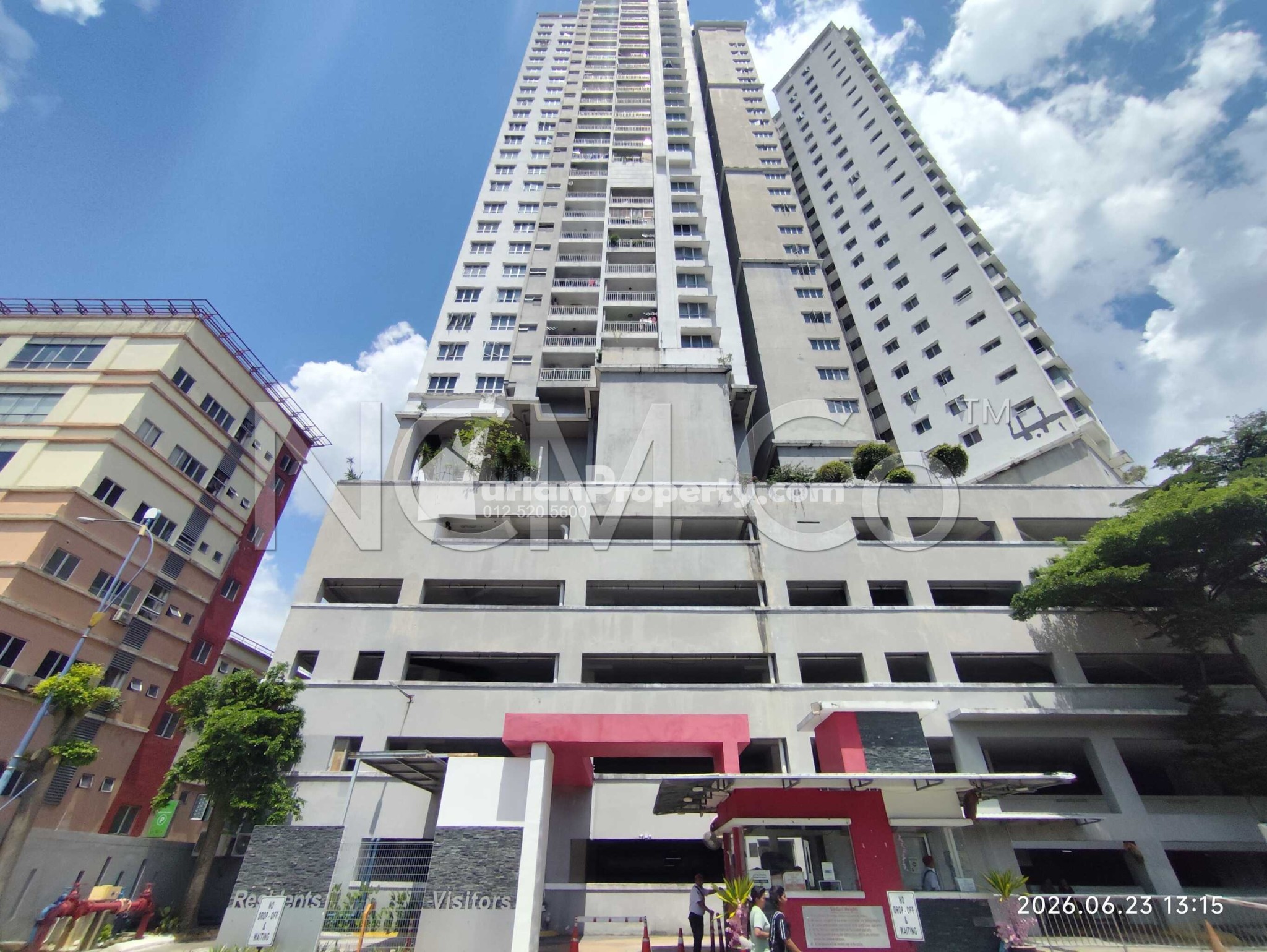 Apartment For Auction at Symphony Heights