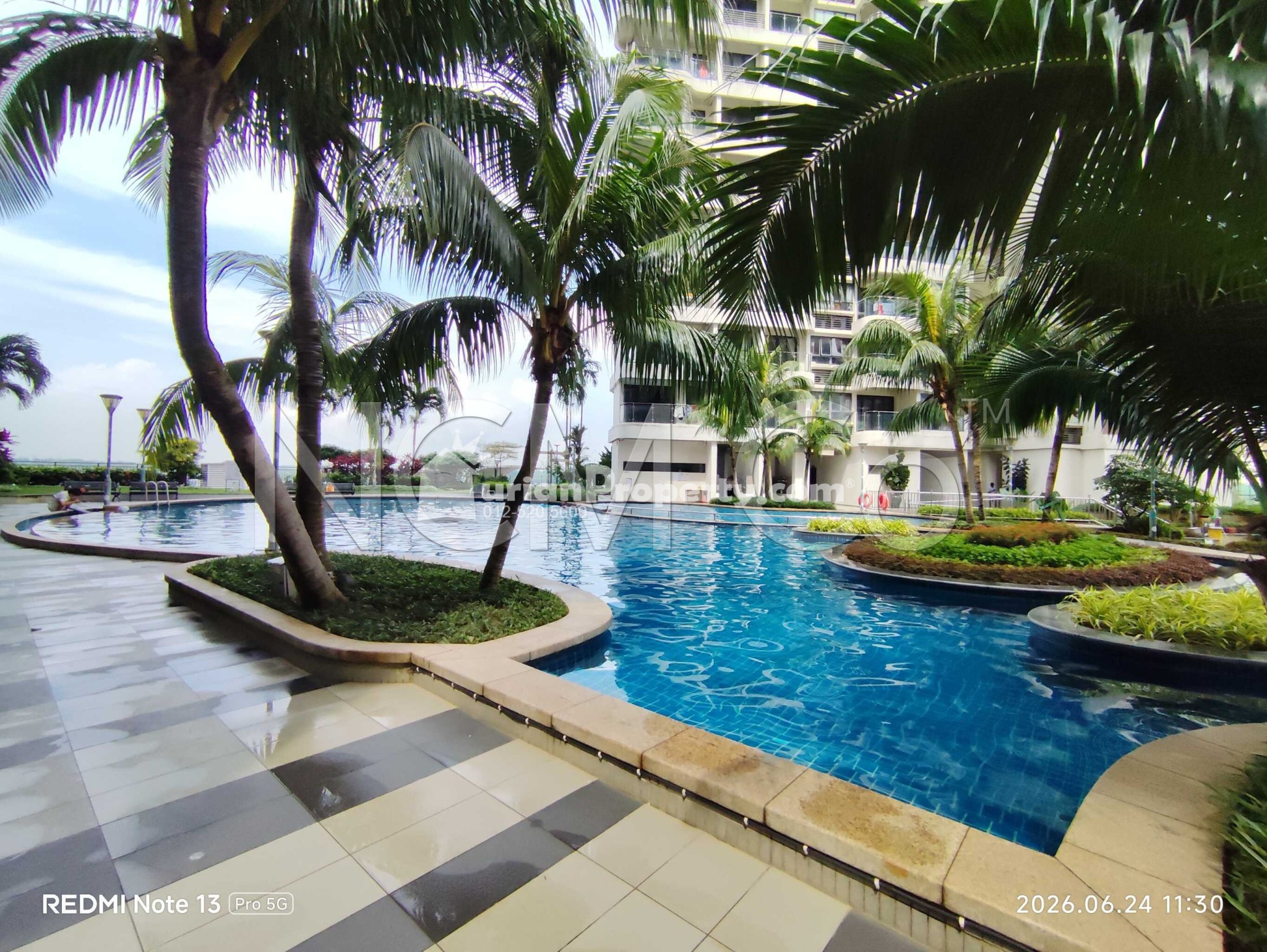 Serviced Residence For Auction at Royal Strand