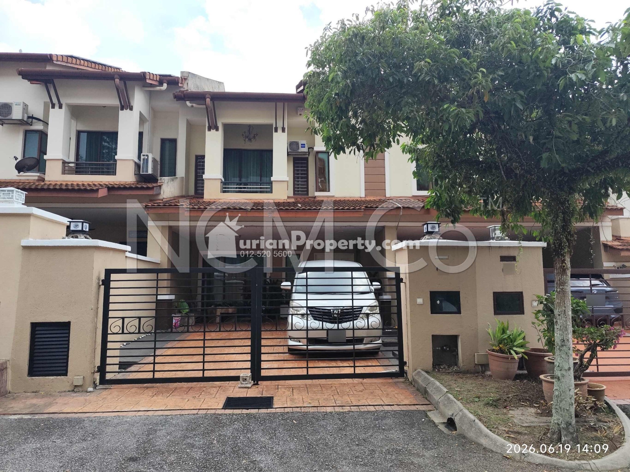 Terrace House For Auction at Puncak Bukit Utama