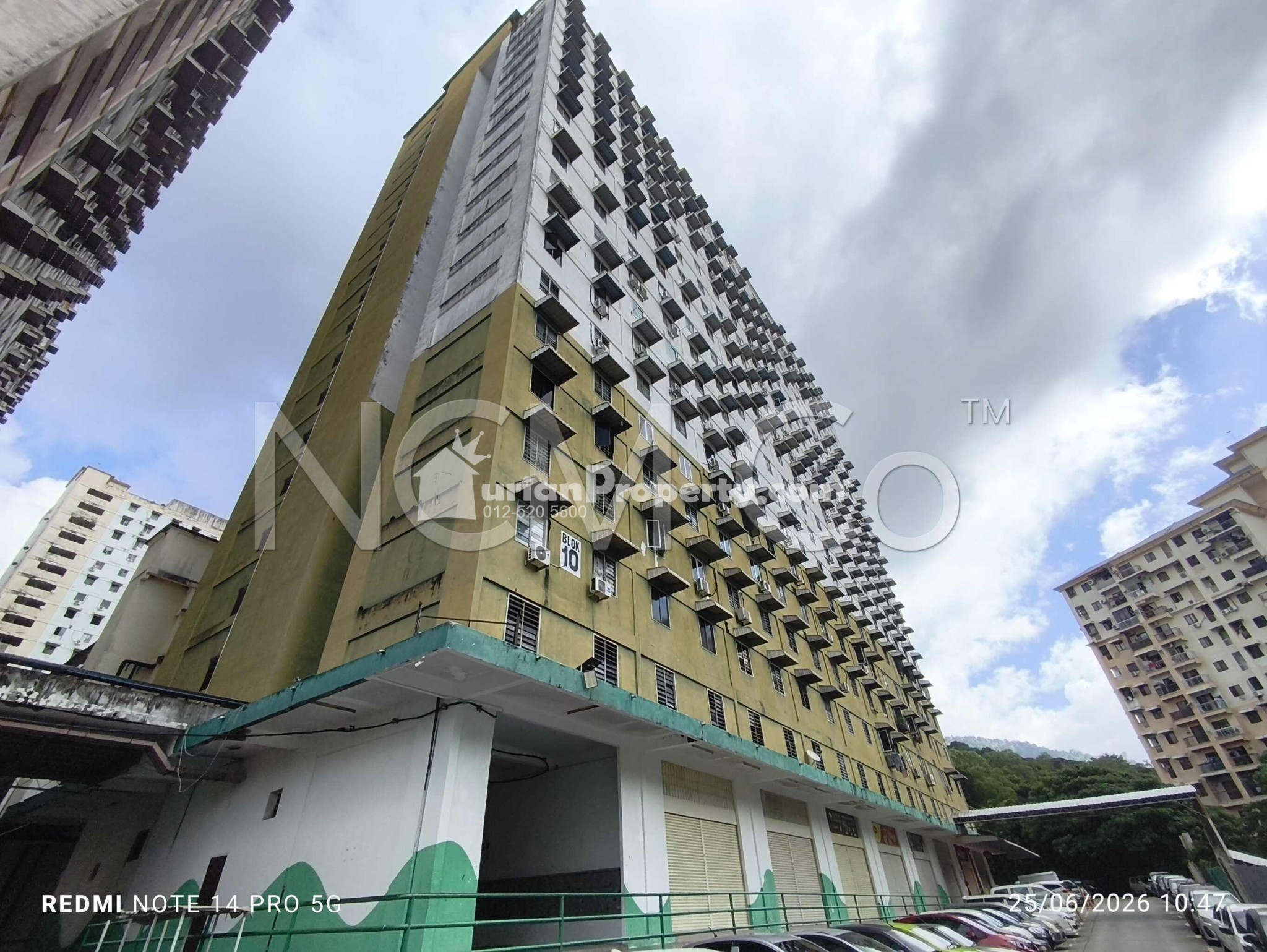 Flat For Auction at Taman Alor Vista