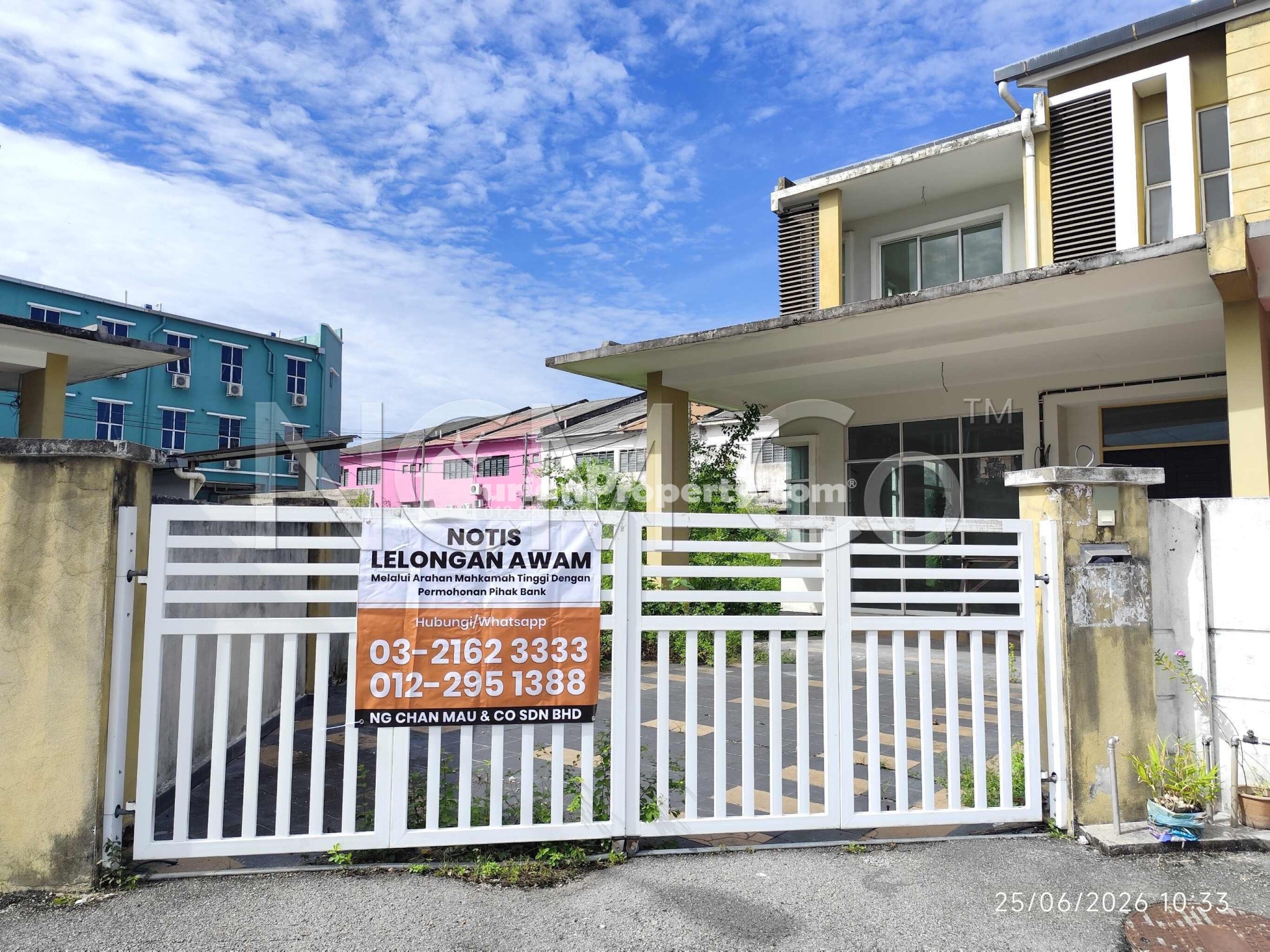 Terrace House For Auction at Tawas Impiana