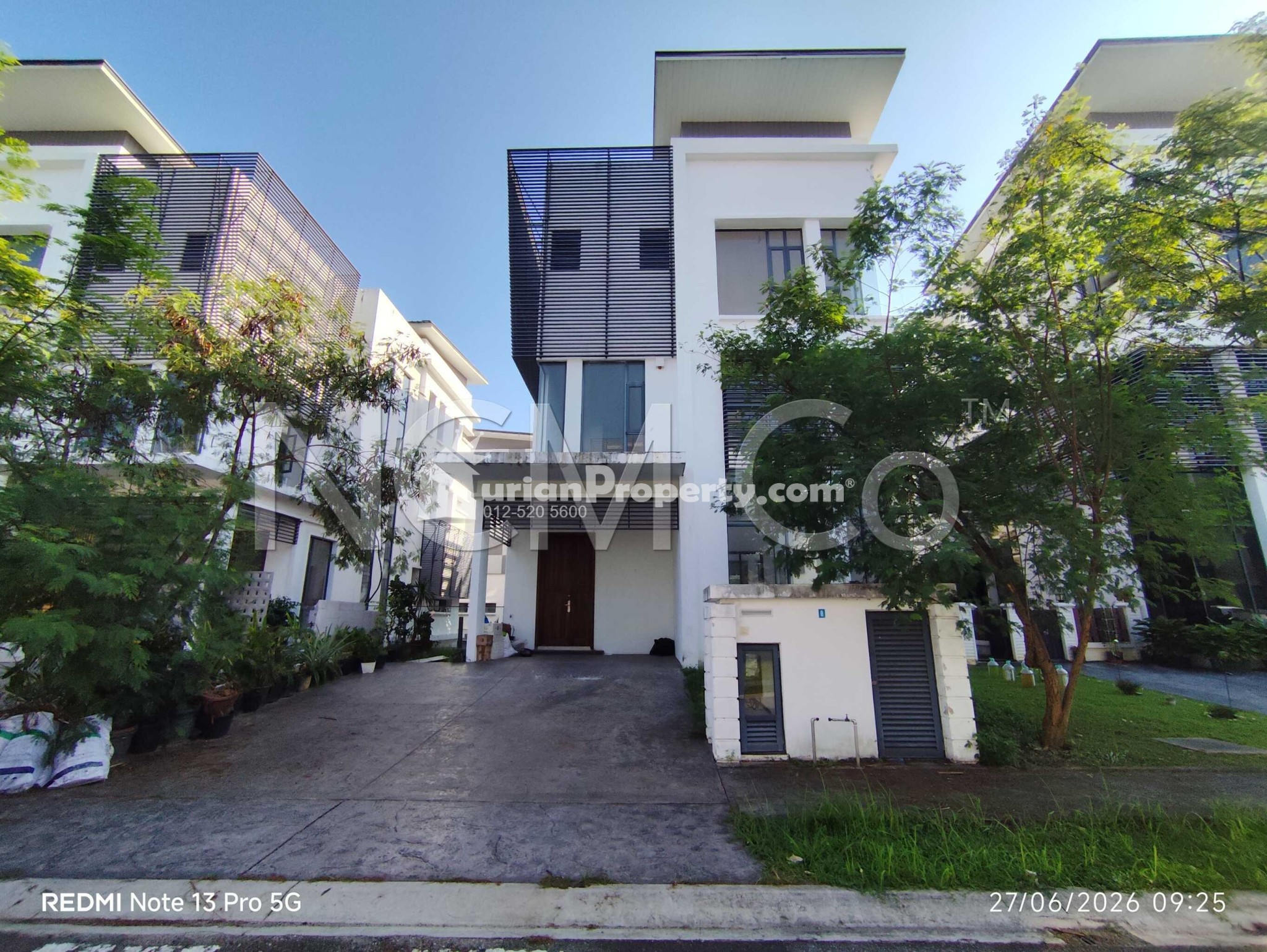 Shop For Auction at Residence 33