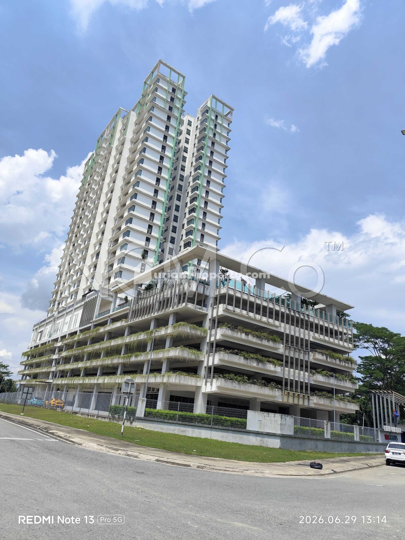 Serviced Residence For Auction at Vida Heights