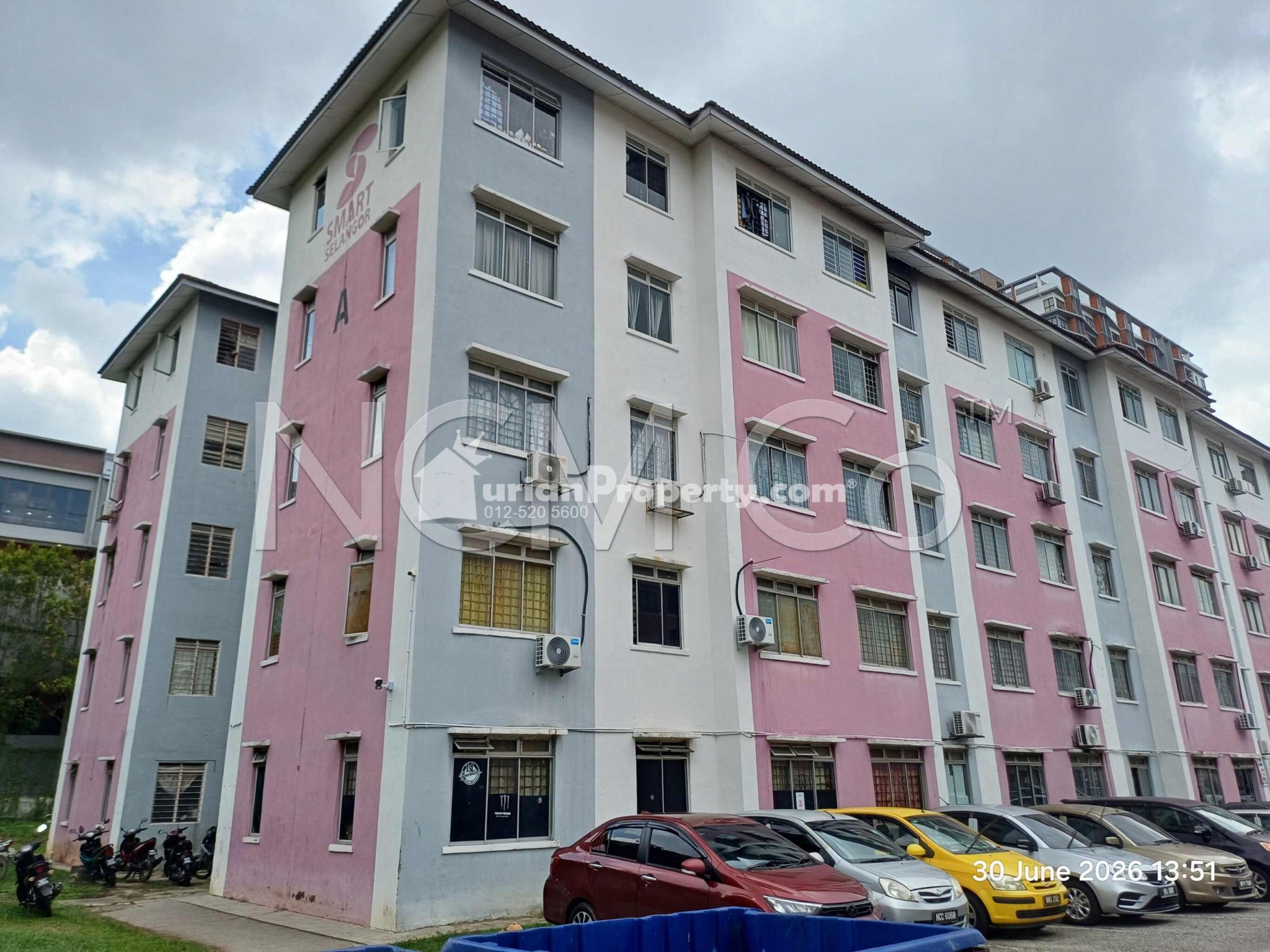 Apartment For Auction at Megah Villa Apartment