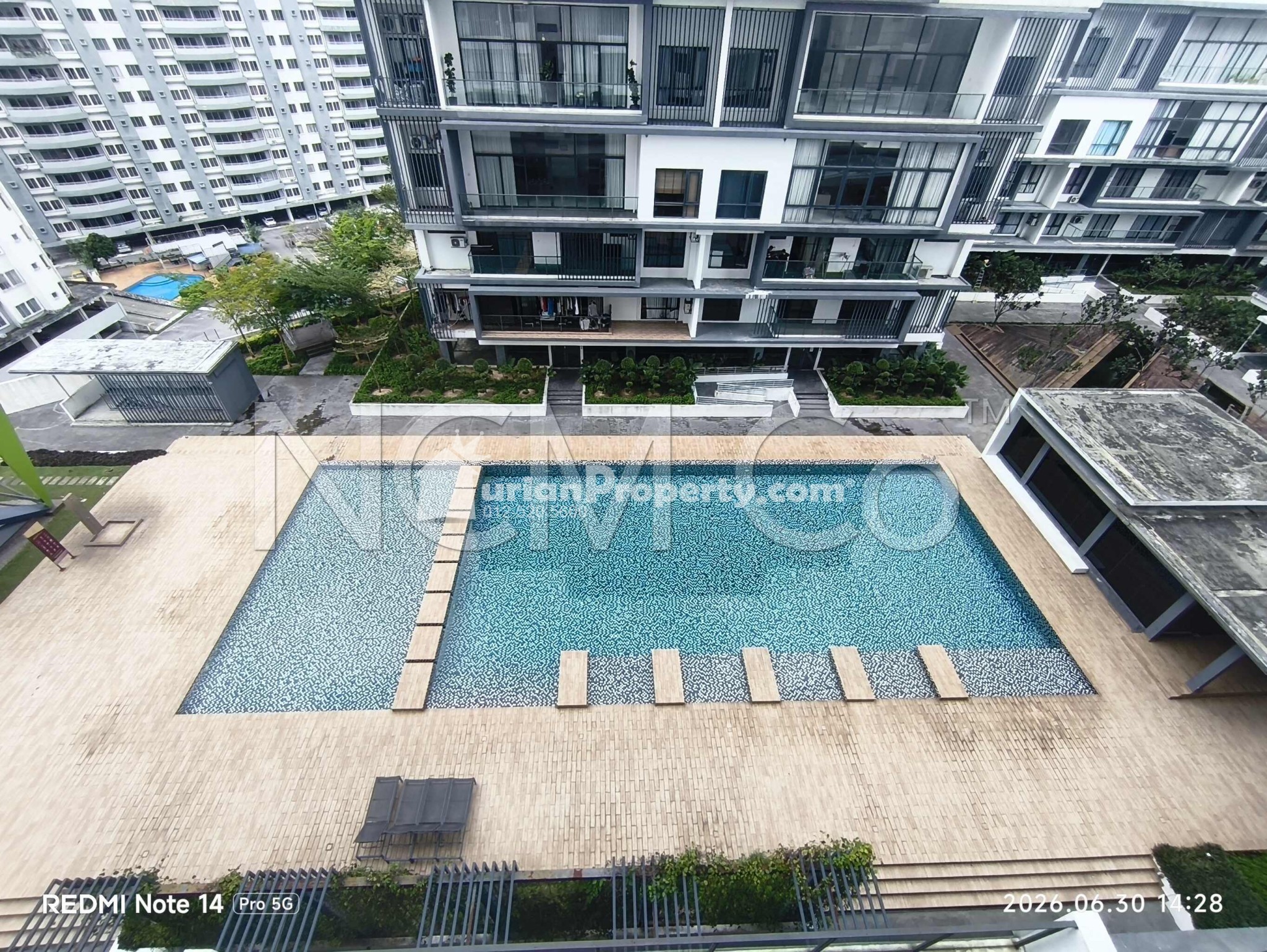 Condo For Auction at 9ine