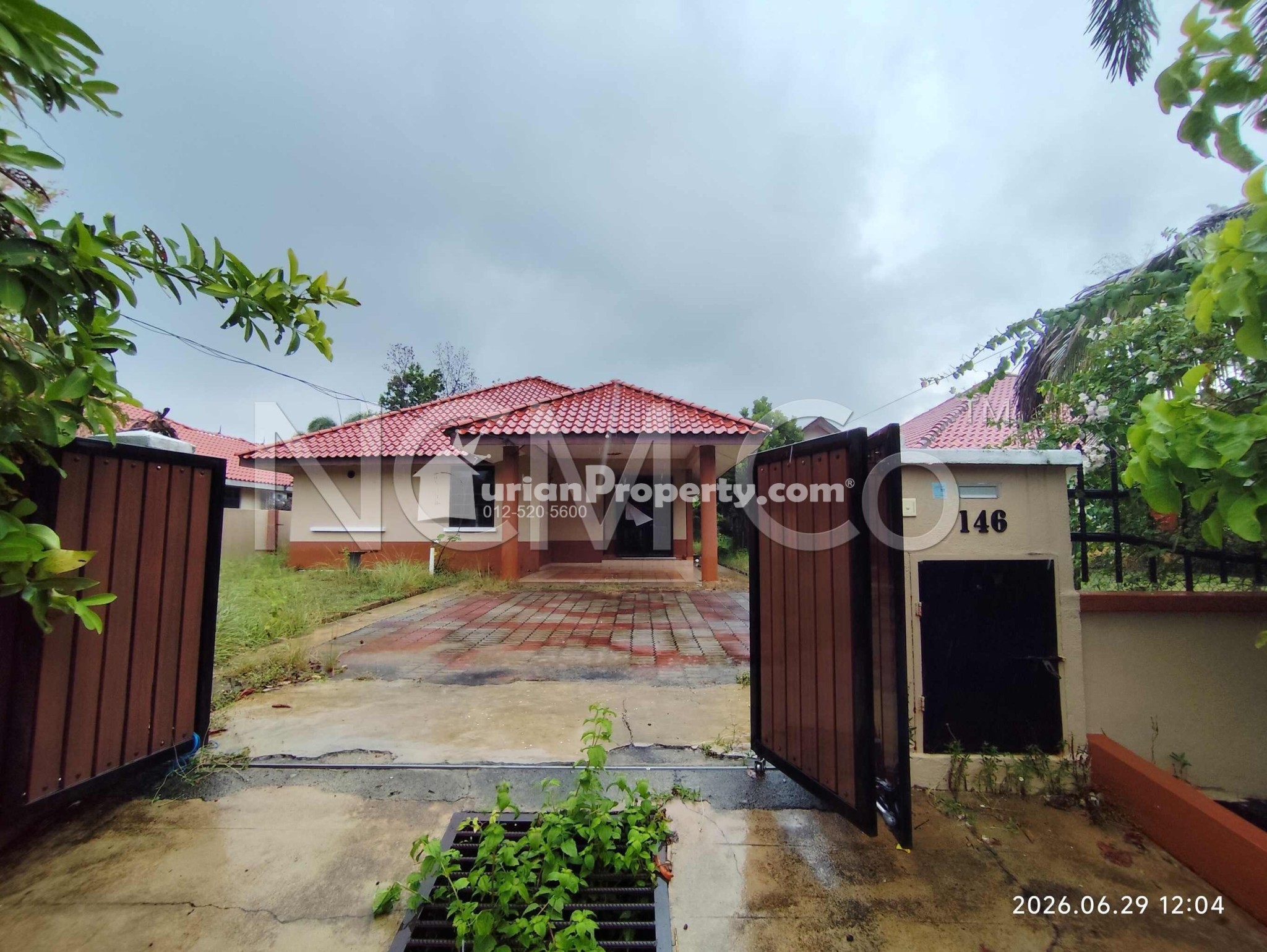 Bungalow House For Auction at Kuala Terengganu Golf Resort
