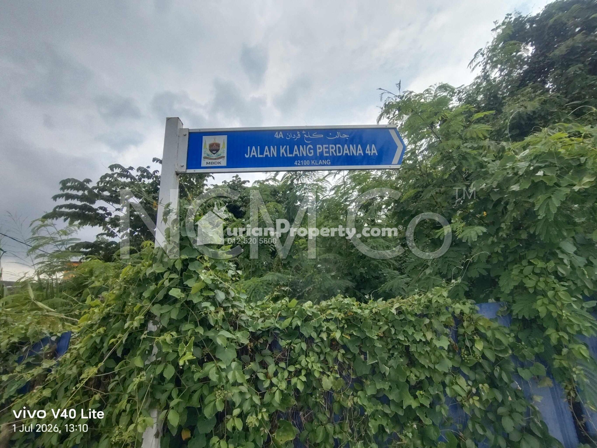 Terrace House For Auction at Taman Klang Perdana