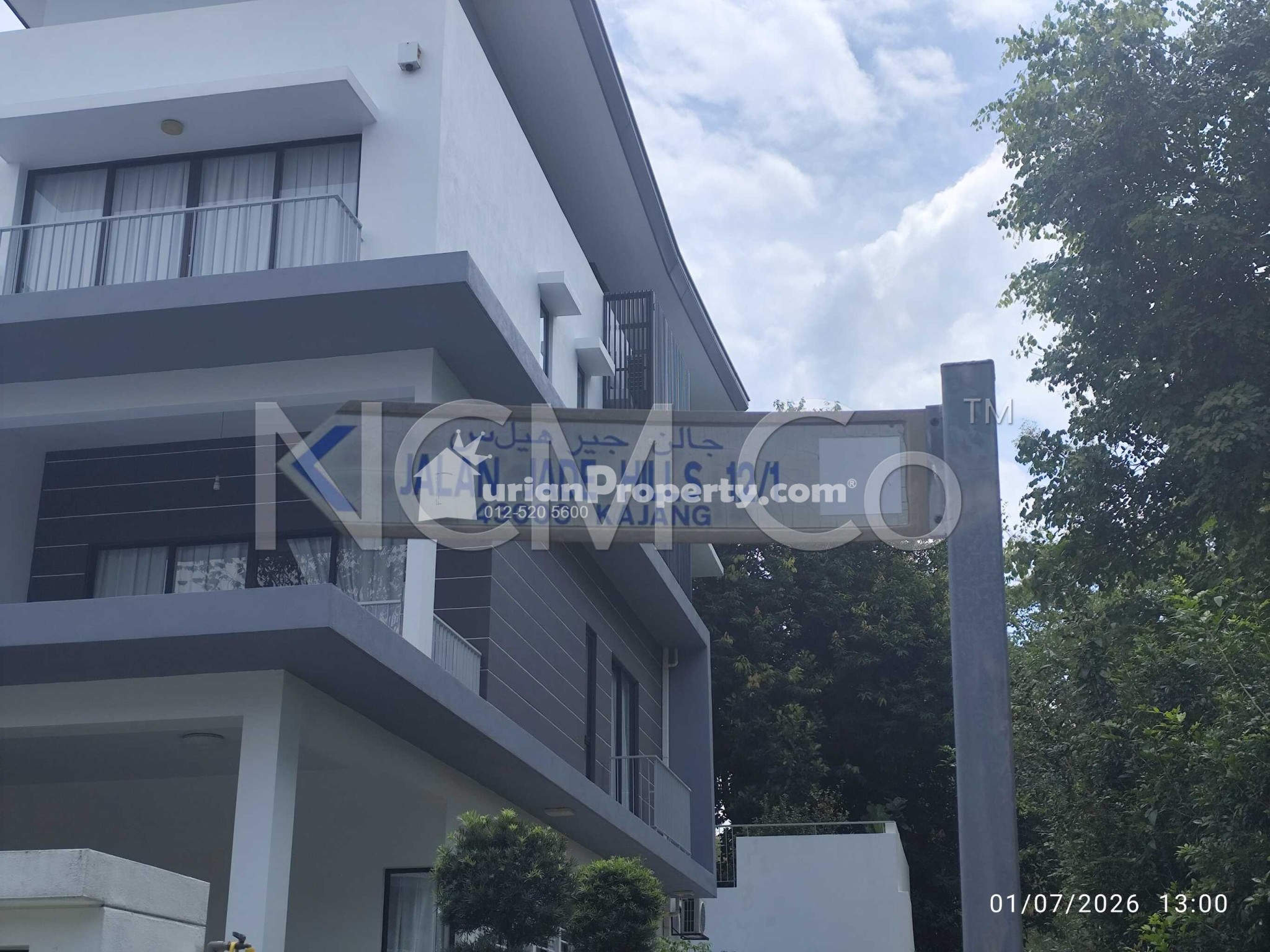 Semi D For Auction at Jade Hills