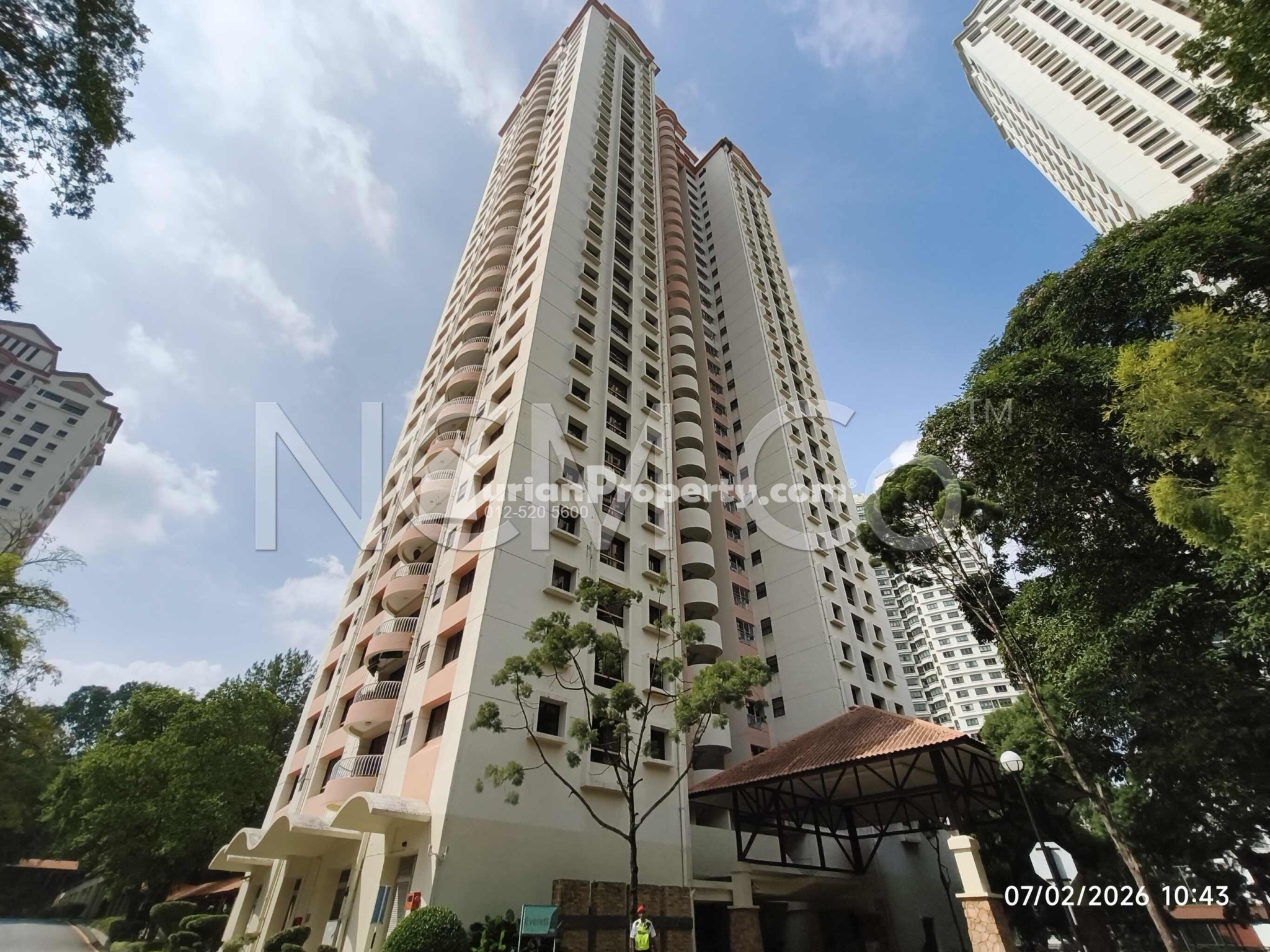 Condo For Auction at Mont Kiara Pines