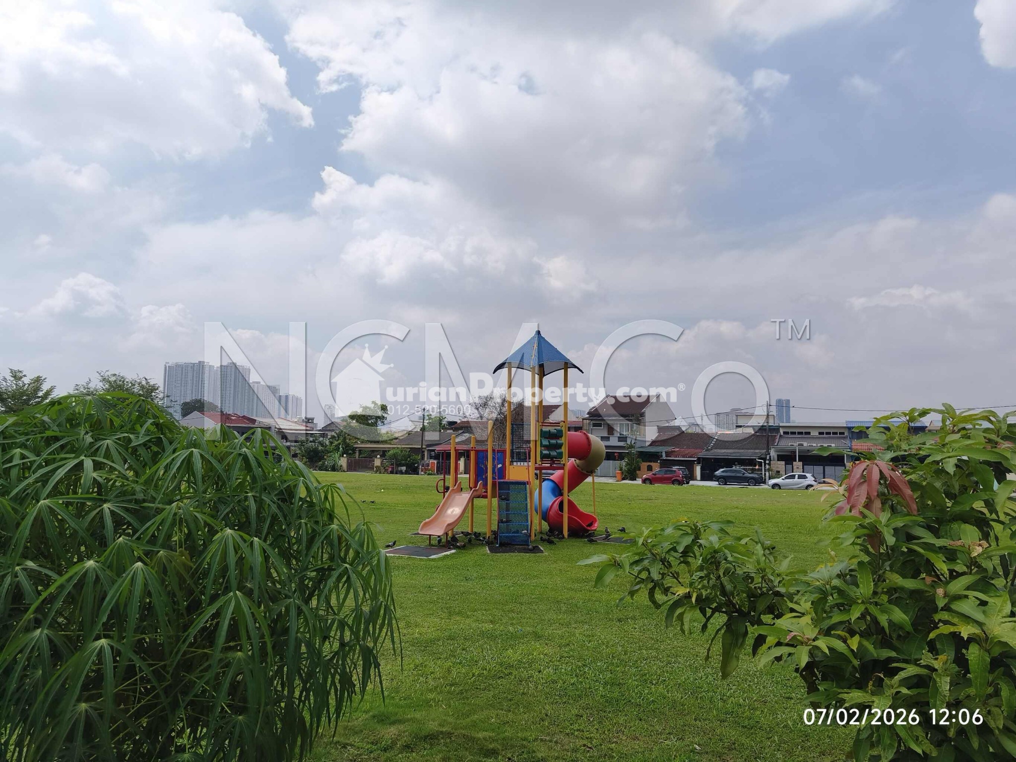 Terrace House For Auction at Taman Ehsan