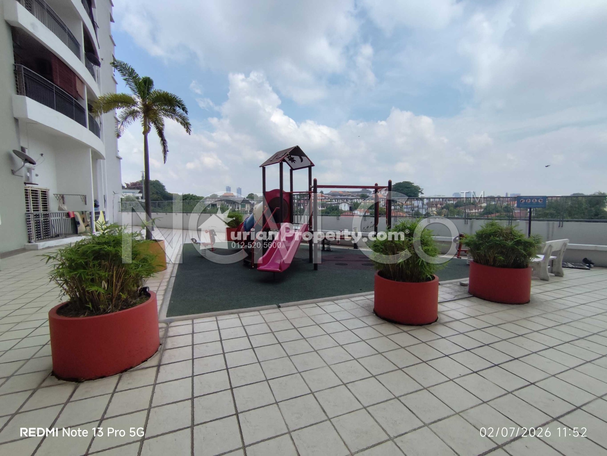 Apartment For Auction at Paramount View