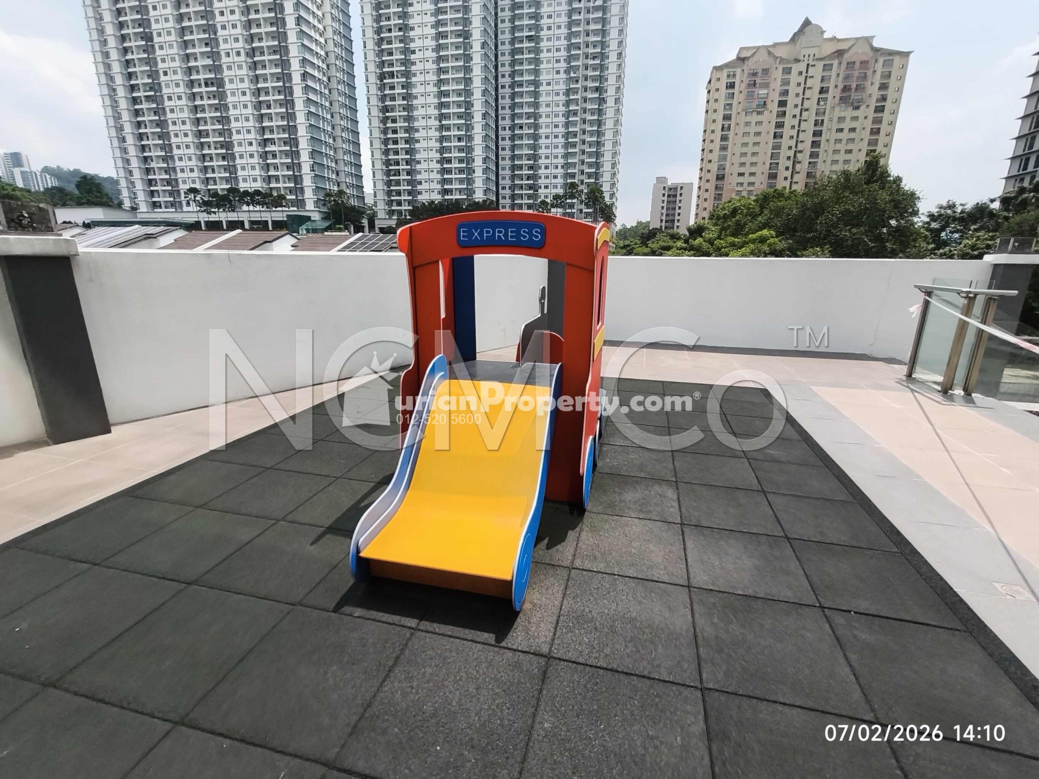 Condo For Auction at Royalle Condominium