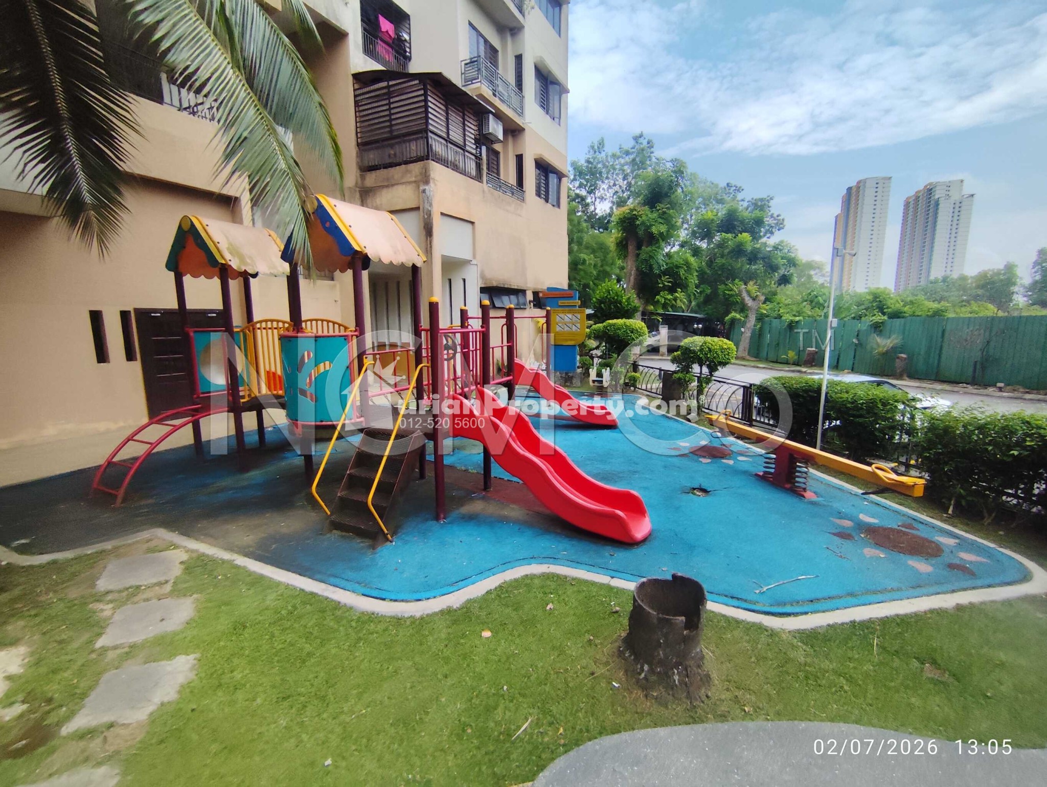 Apartment For Auction at Kristal Villa