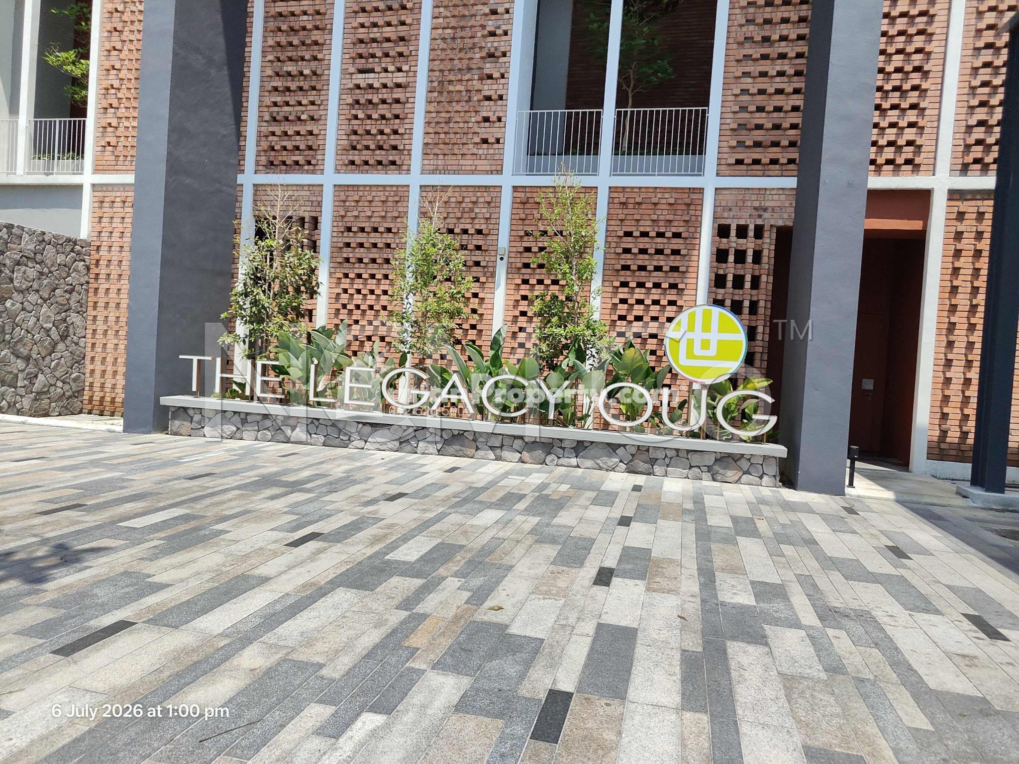 Condo For Auction at The Legacy OUG