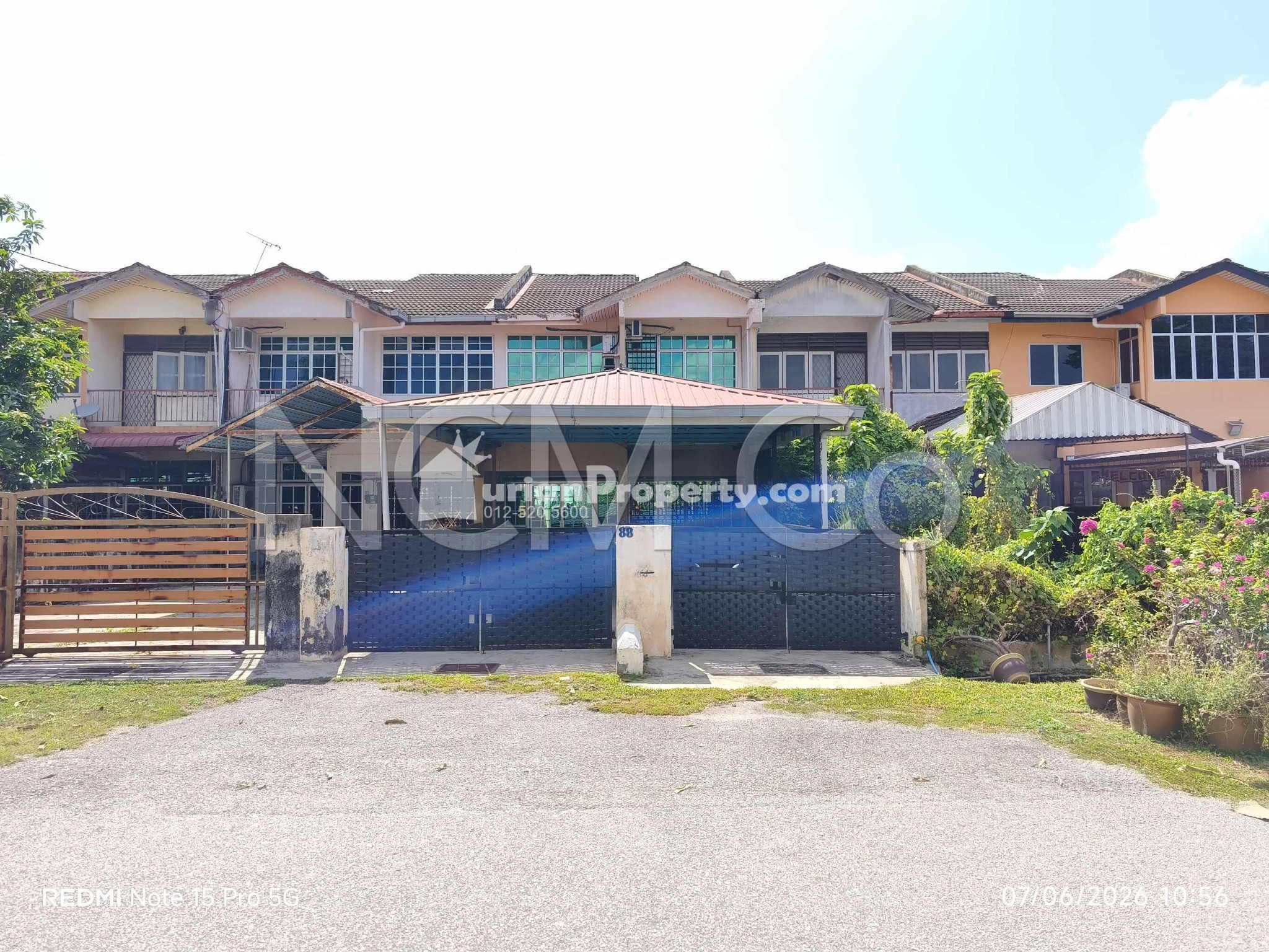 Terrace House For Auction at Taman Pelangi