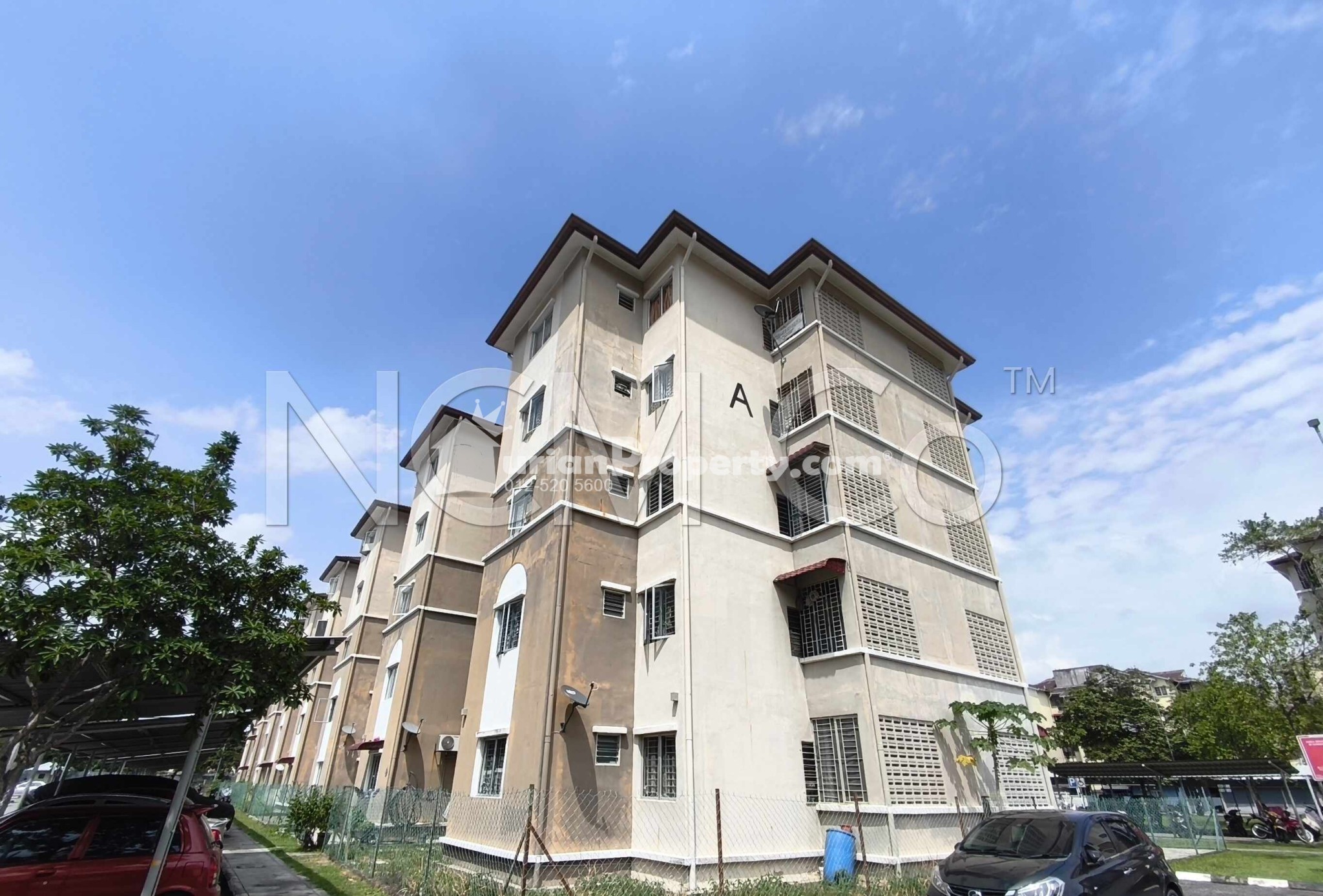 Apartment For Auction at Apartment Akasia