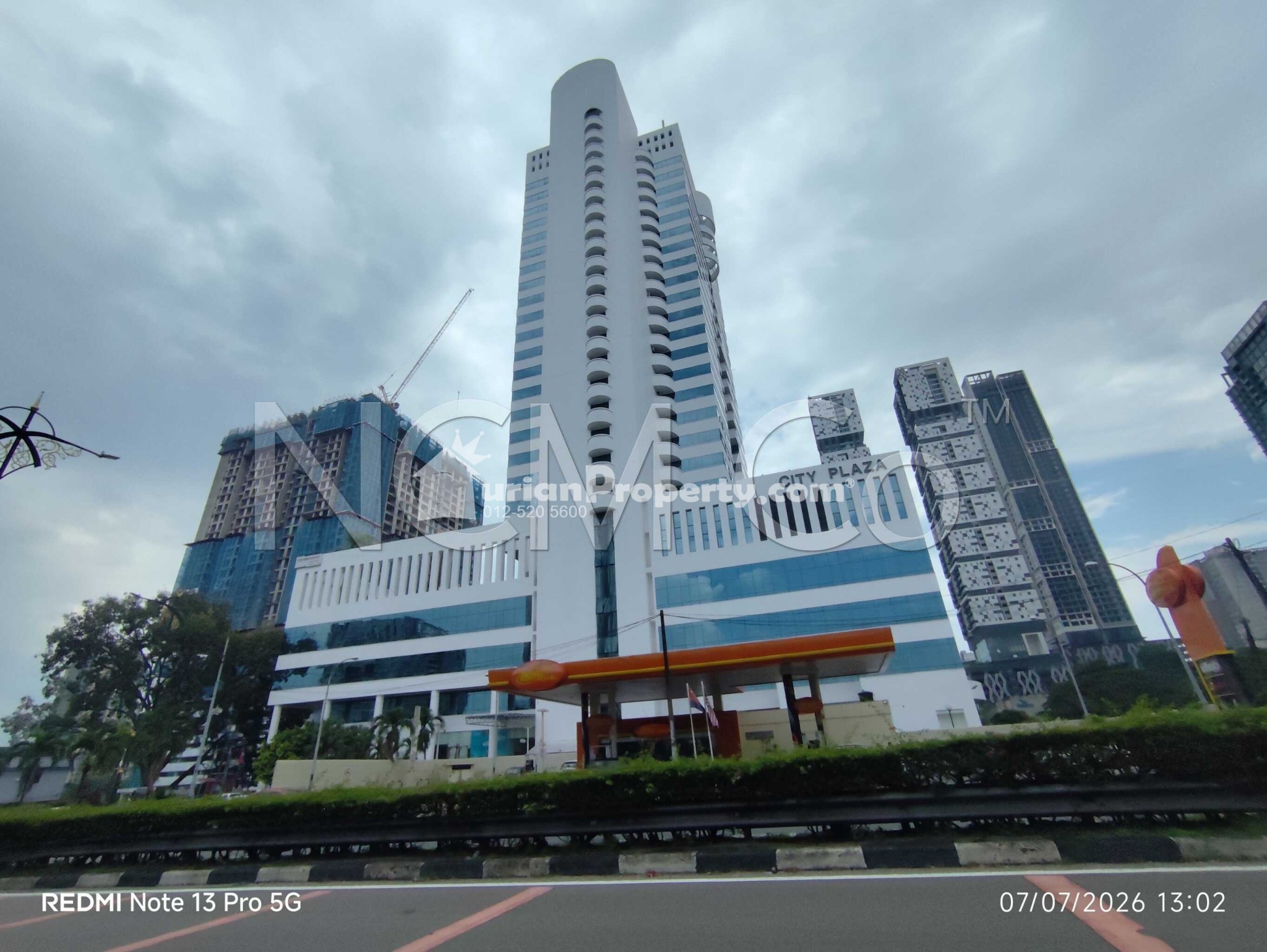 Retail Space For Auction at City Plaza
