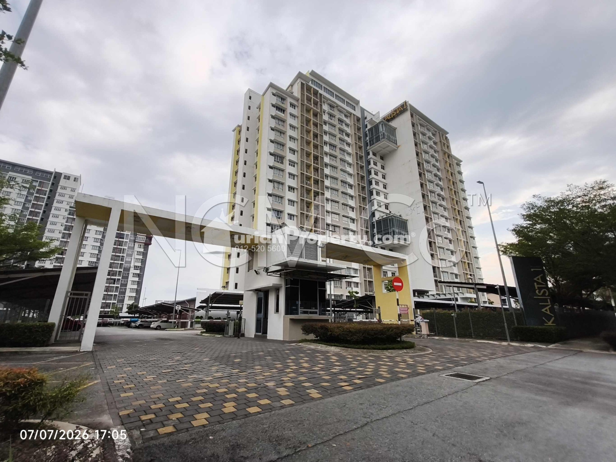 Apartment For Auction at Kalista Residence