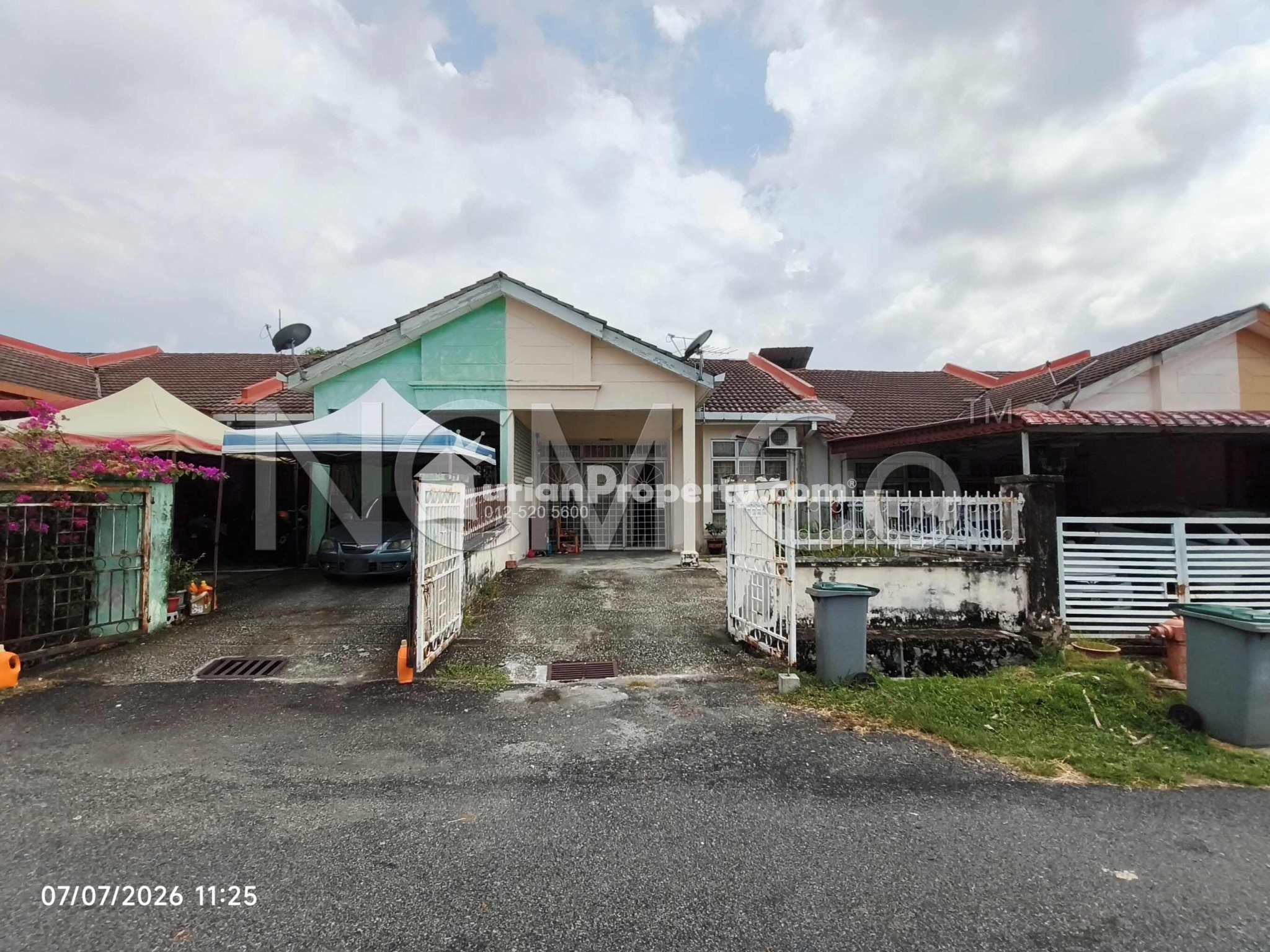 Terrace House For Auction at Desa Cempaka
