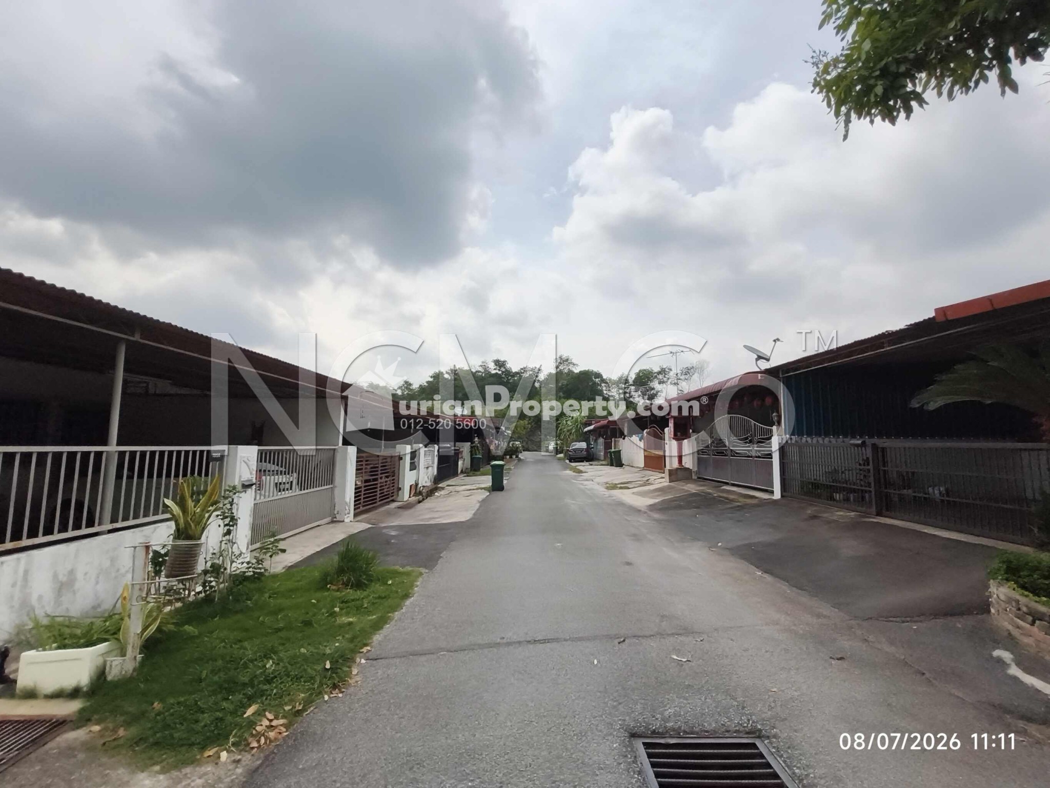 Terrace House For Auction at Taman Keladi