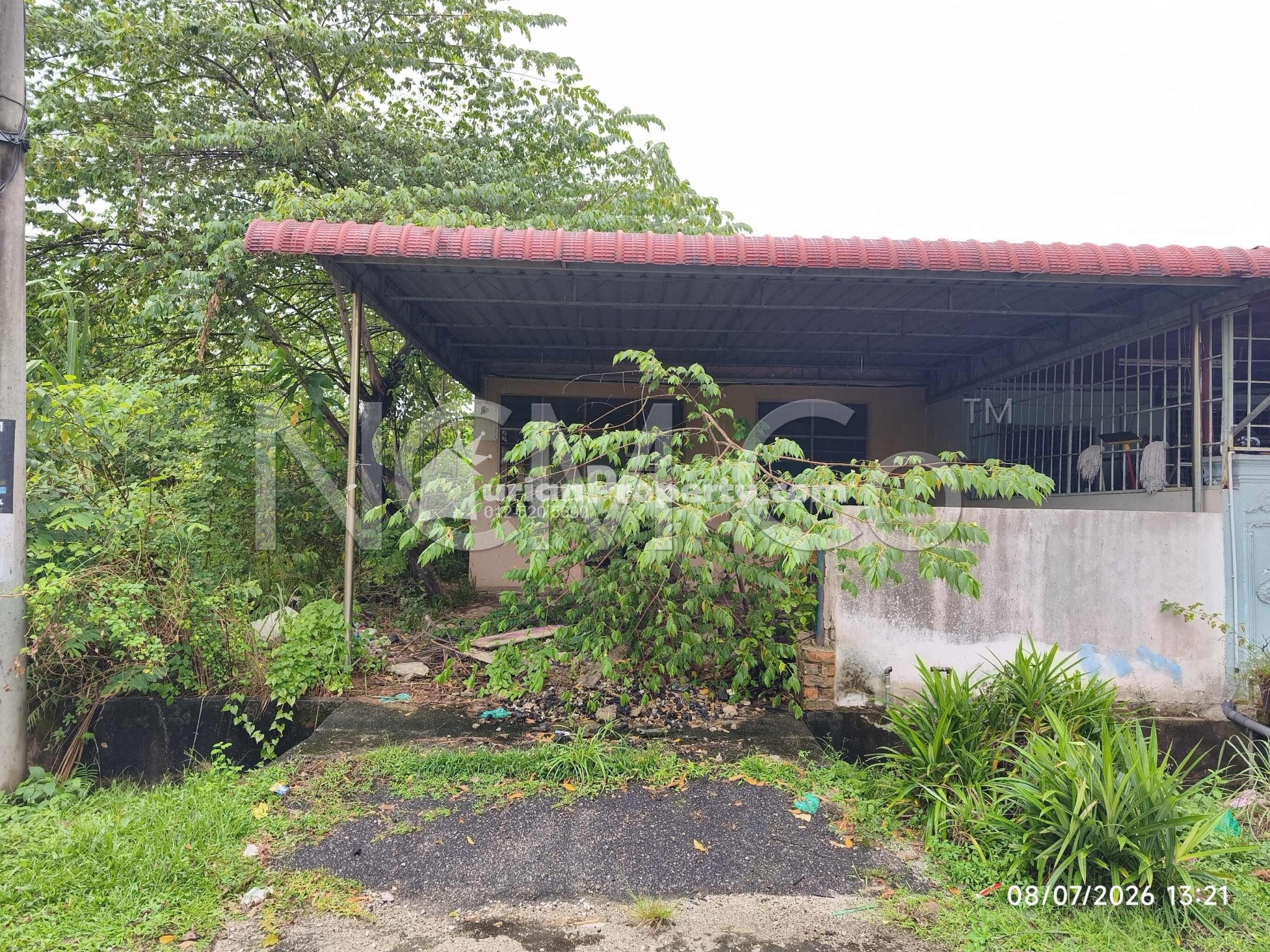 Terrace House For Auction at Taman Kelisa Ria