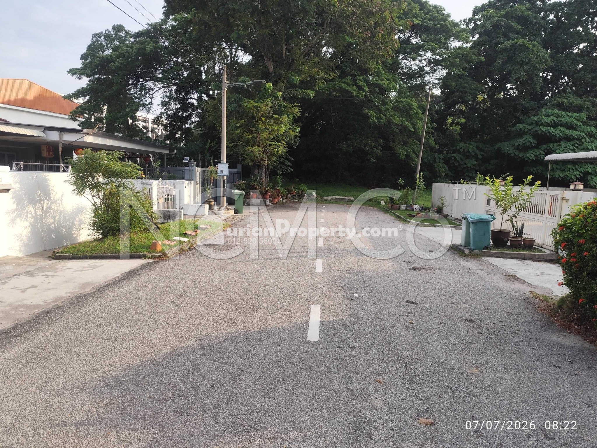 Terrace House For Auction at Georgetown
