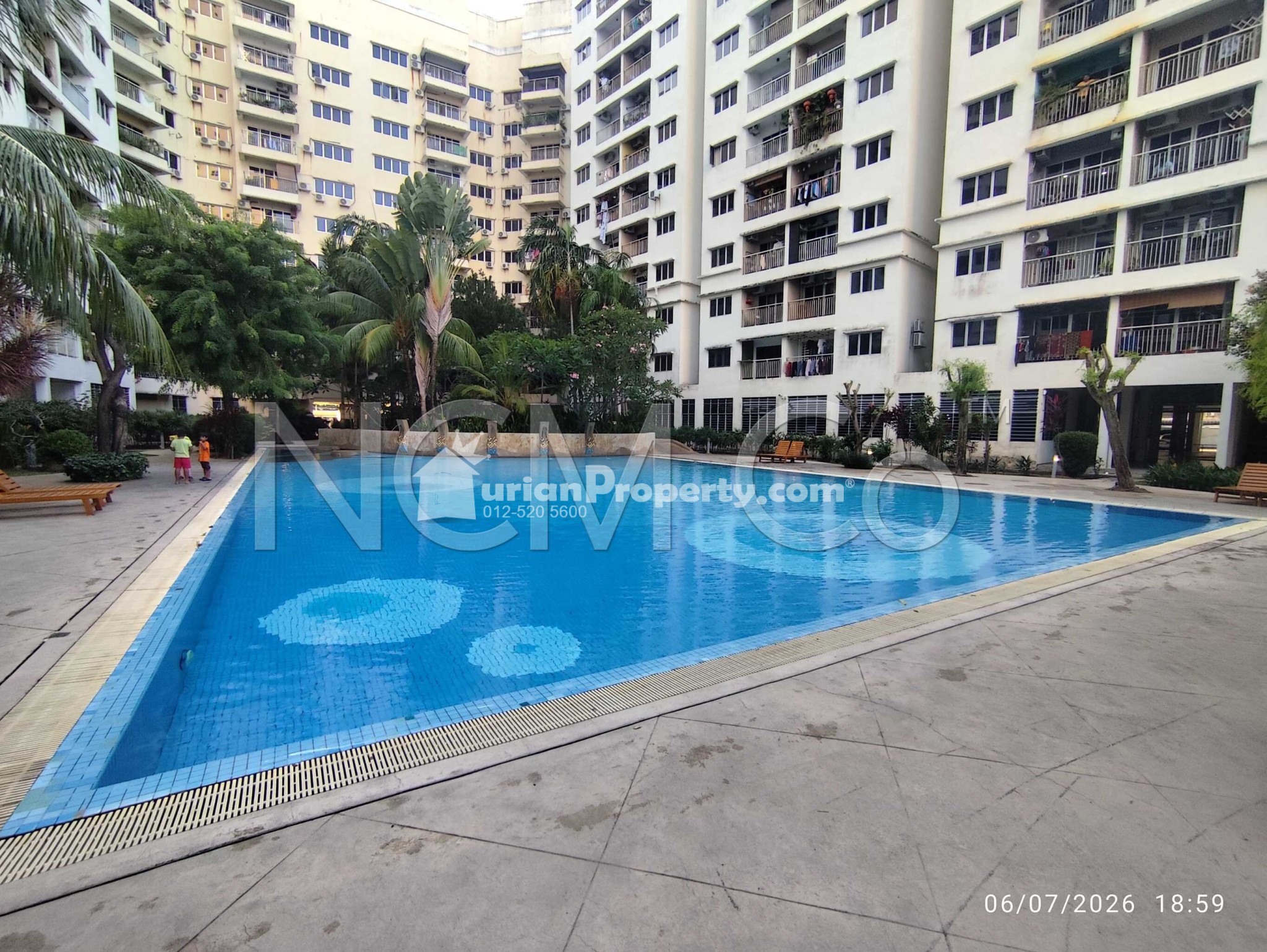 Apartment For Auction at The Ocean View