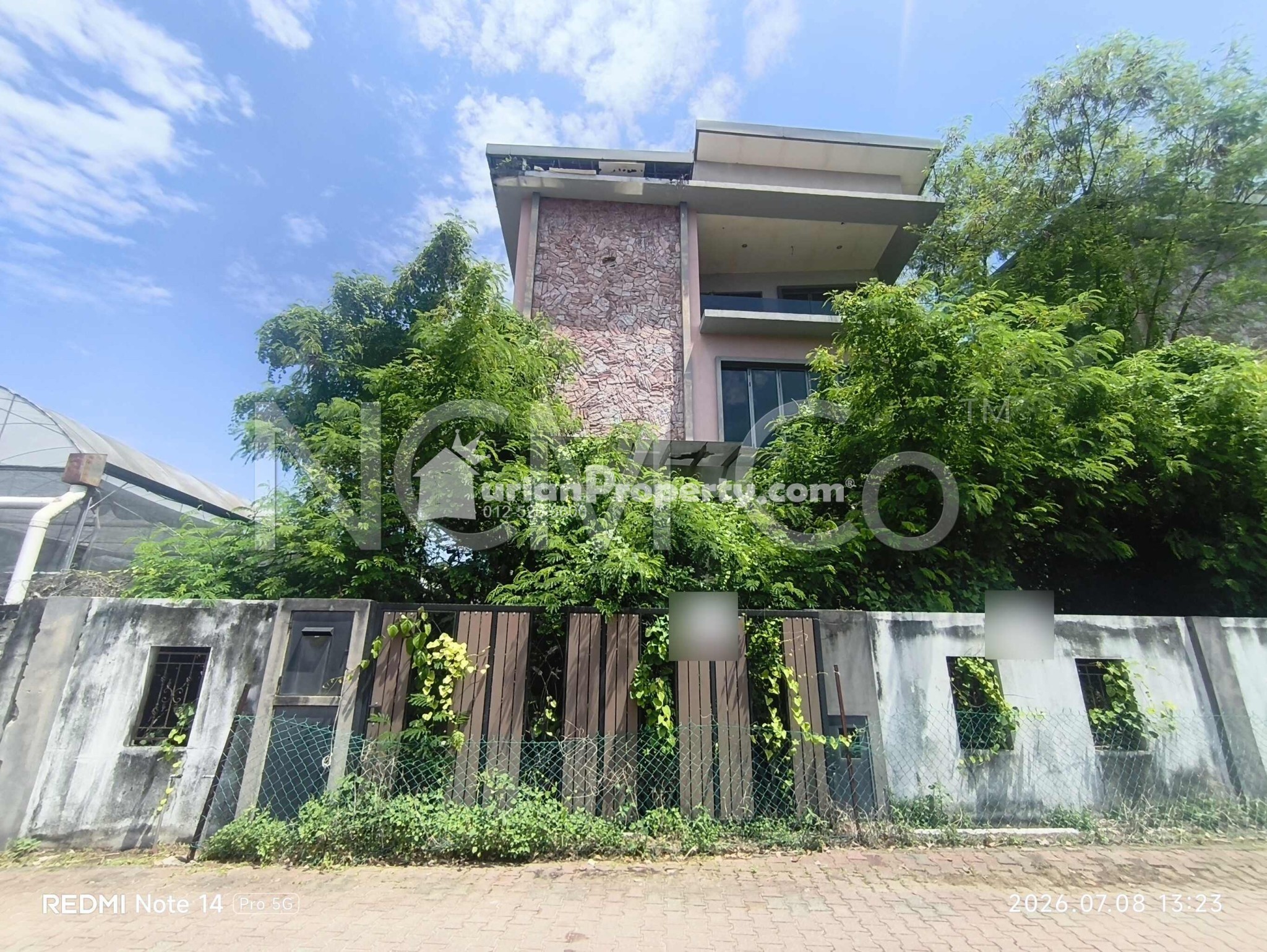 Bungalow House For Auction at Country Villas