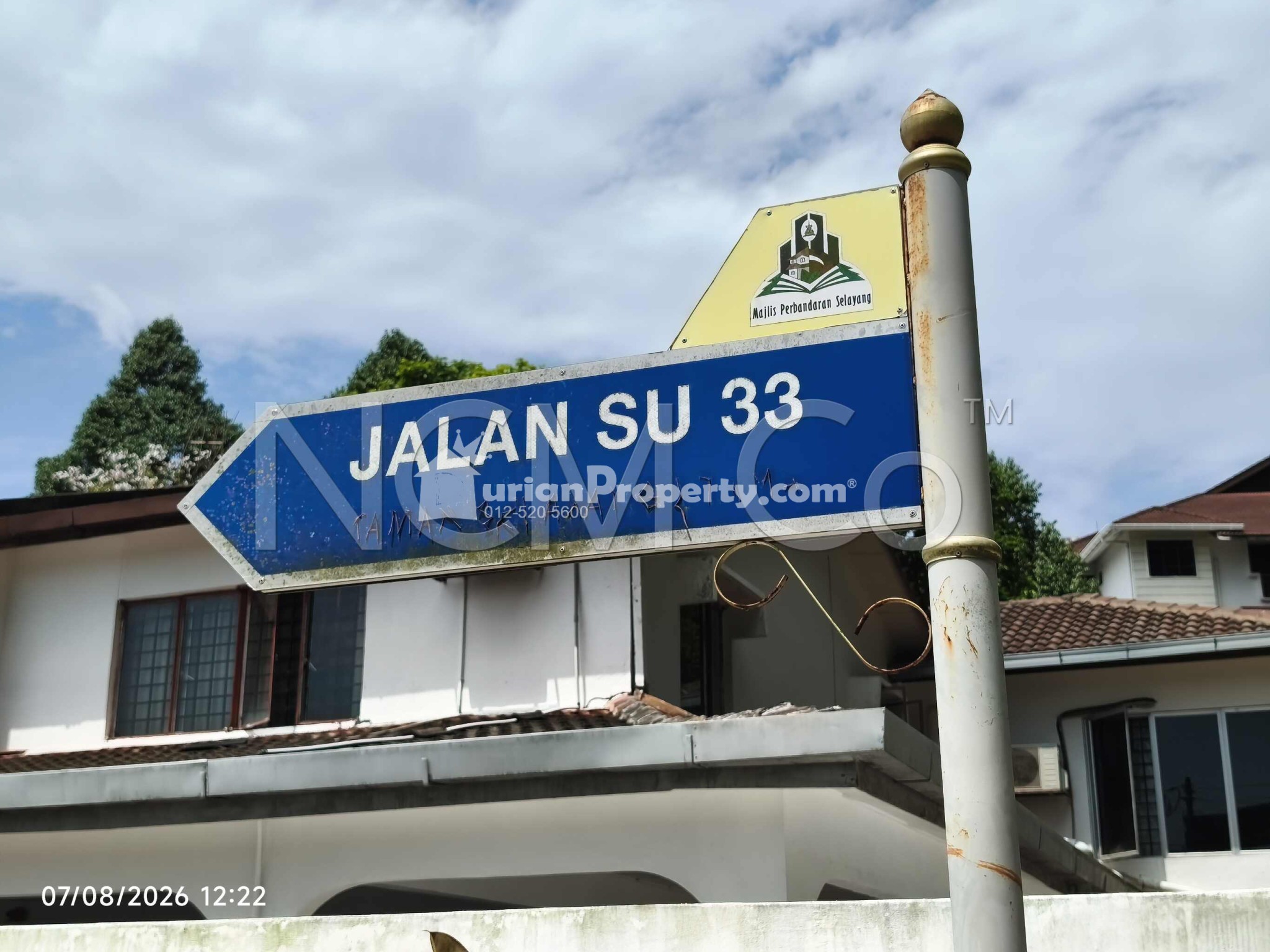 Terrace House For Auction at Taman Selayang Utama