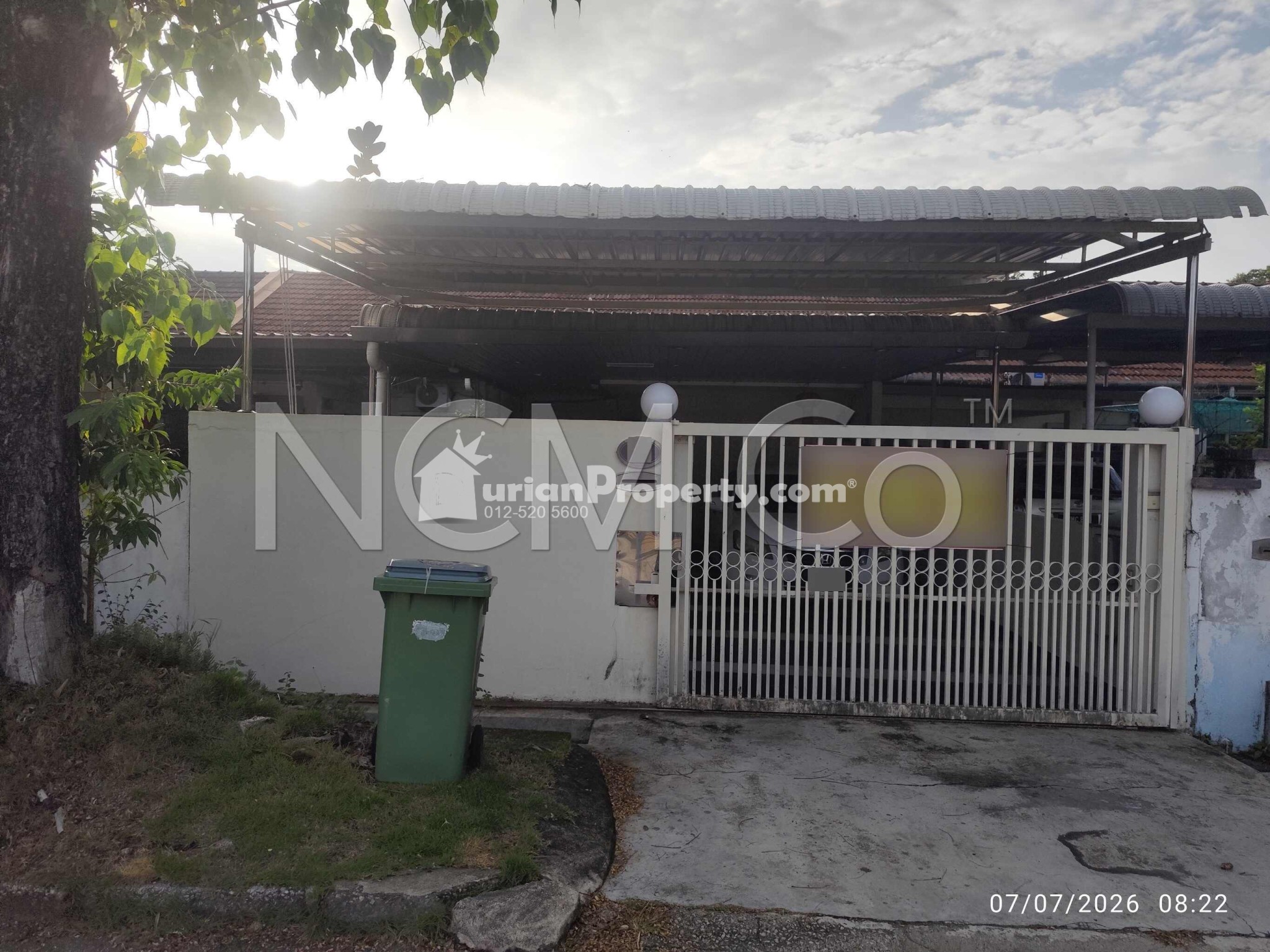 Terrace House For Auction at Georgetown