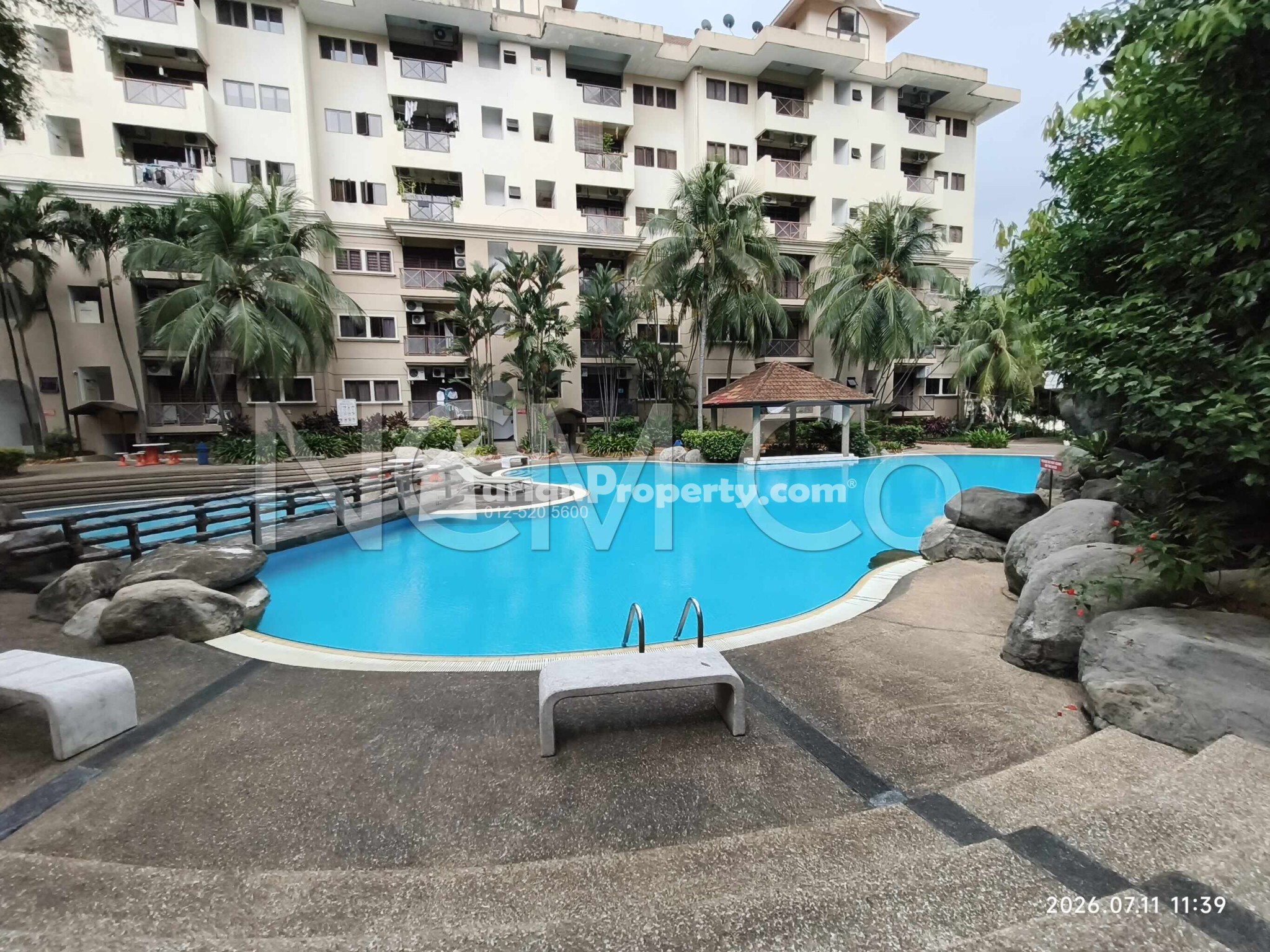 Condo For Auction at Desa Villa