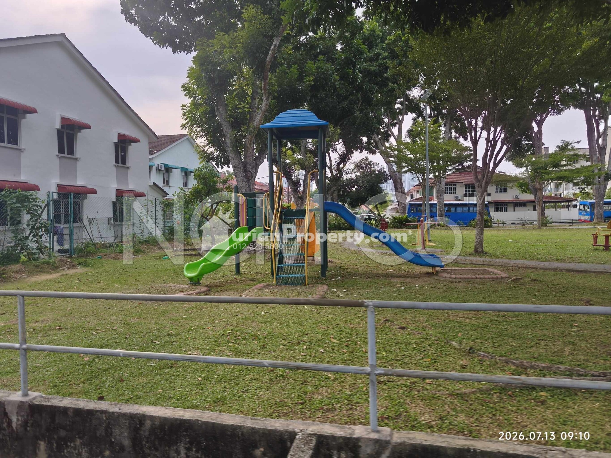 Terrace House For Auction at Taman Sri Mewah Indah