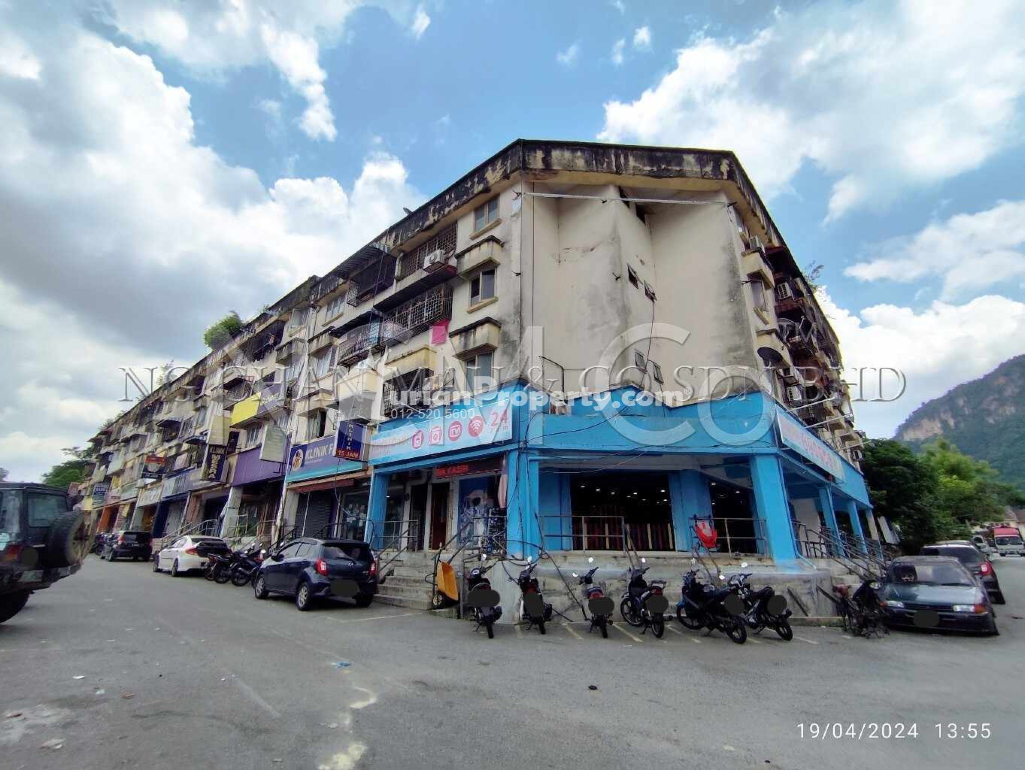 Apartment For Auction at Taman Pinggiran