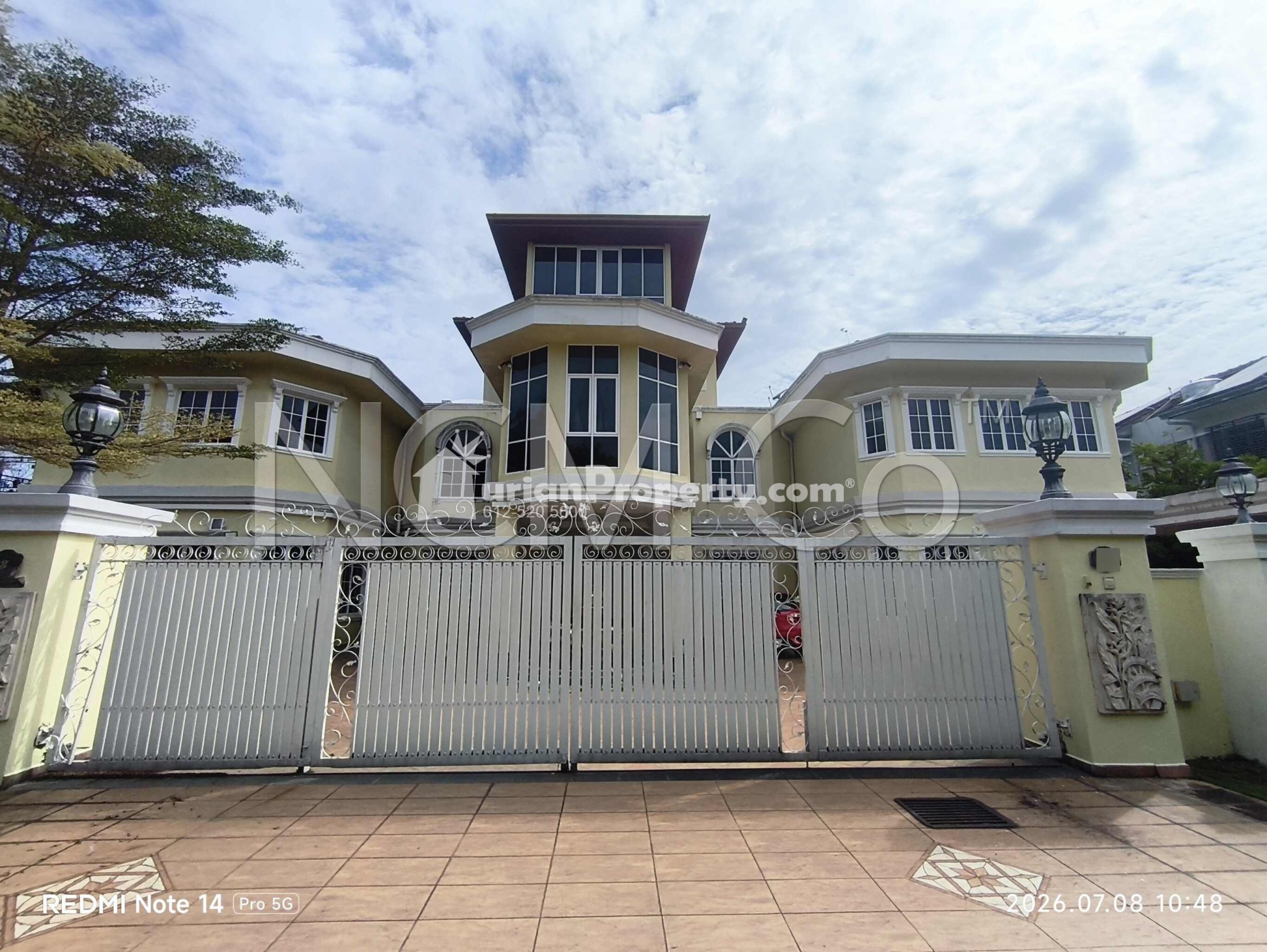 Bungalow House For Auction at Taman Impian Gemilang
