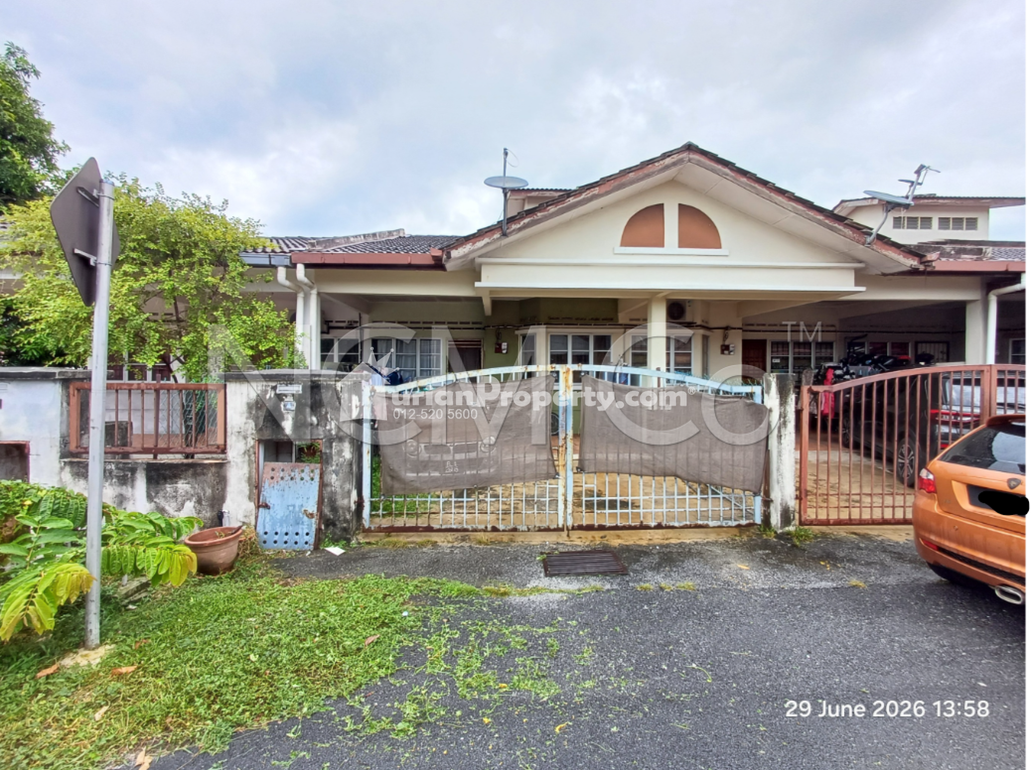 Terrace House For Auction at Taman Banting Baru