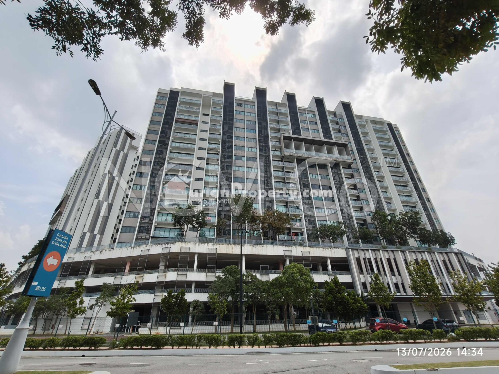 Condo For Auction at Skyvilla