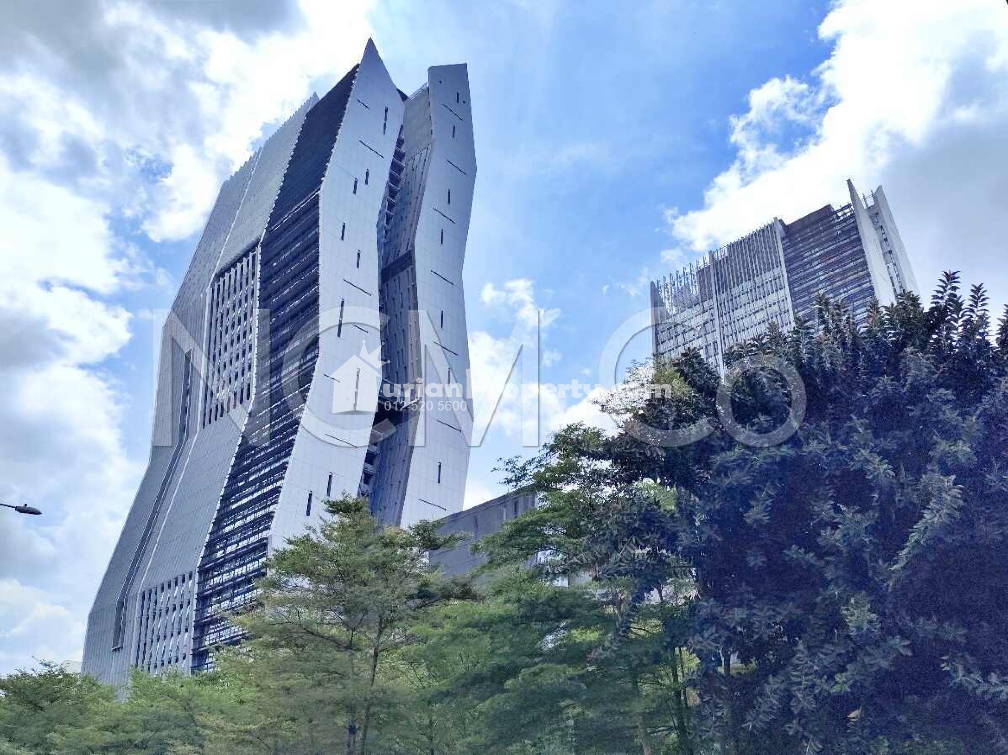 Condo For Auction at The Capers