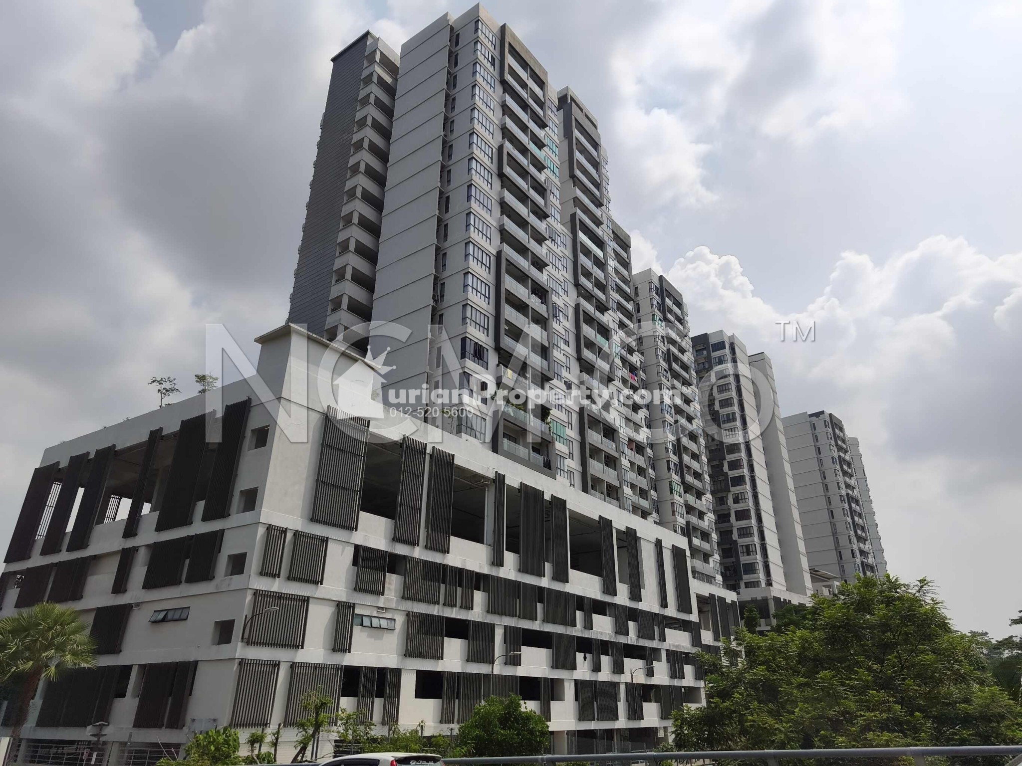 Condo For Auction at LegendView Condominium