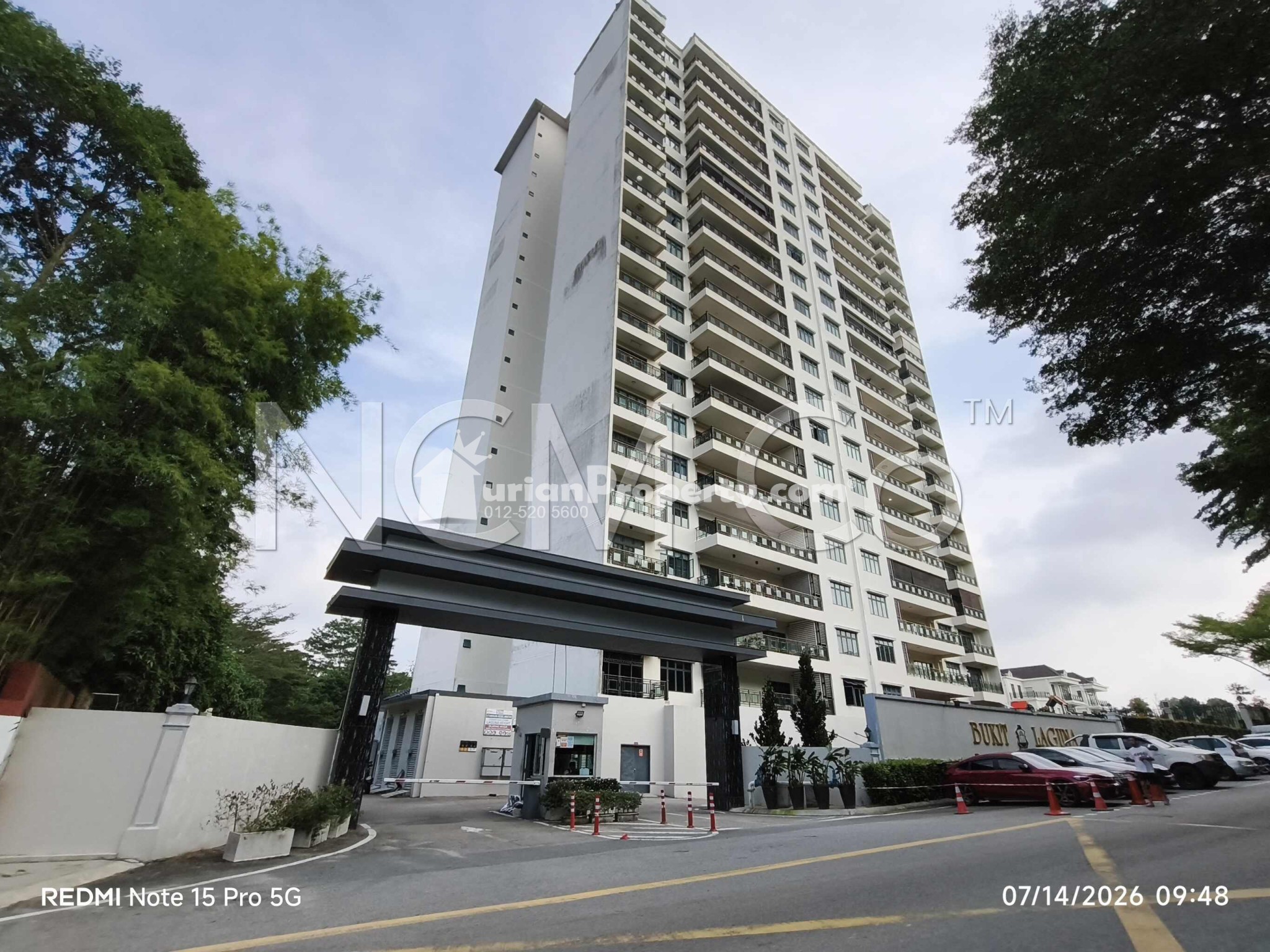 Condo For Auction at Laguna Heights