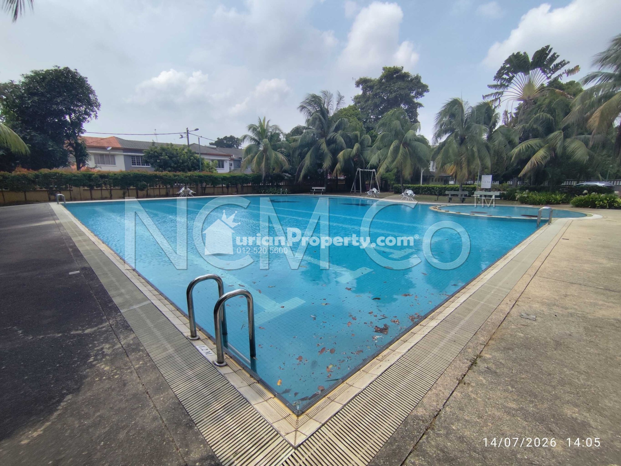 Condo For Auction at Kondo Idaman