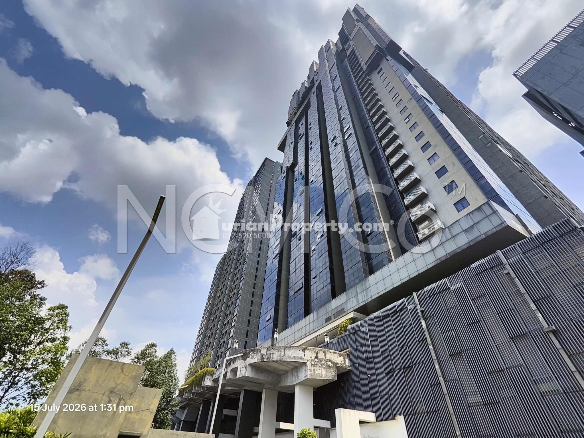 Serviced Residence For Auction at Icon Residenz