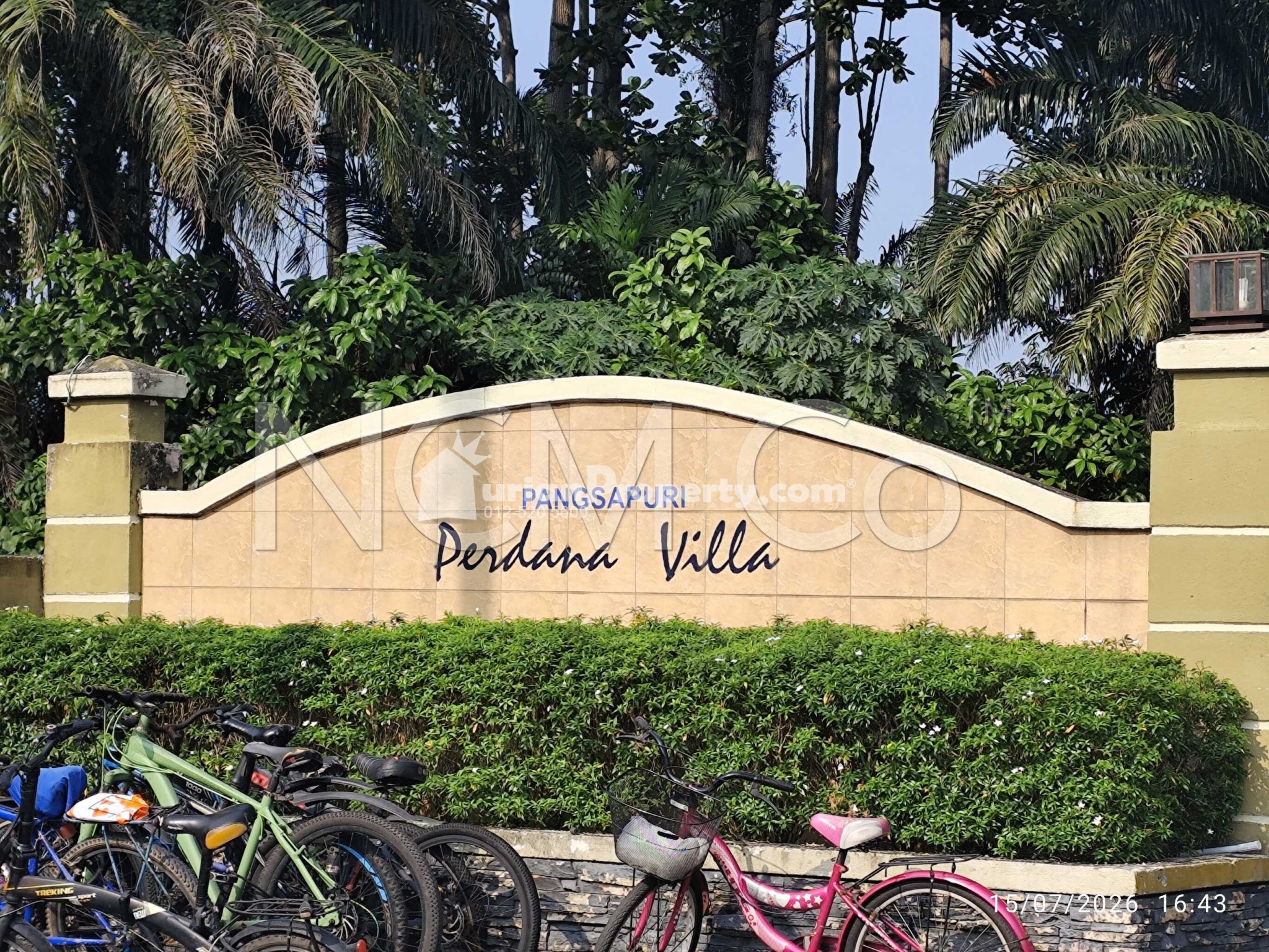Apartment For Auction at Perdana Villa