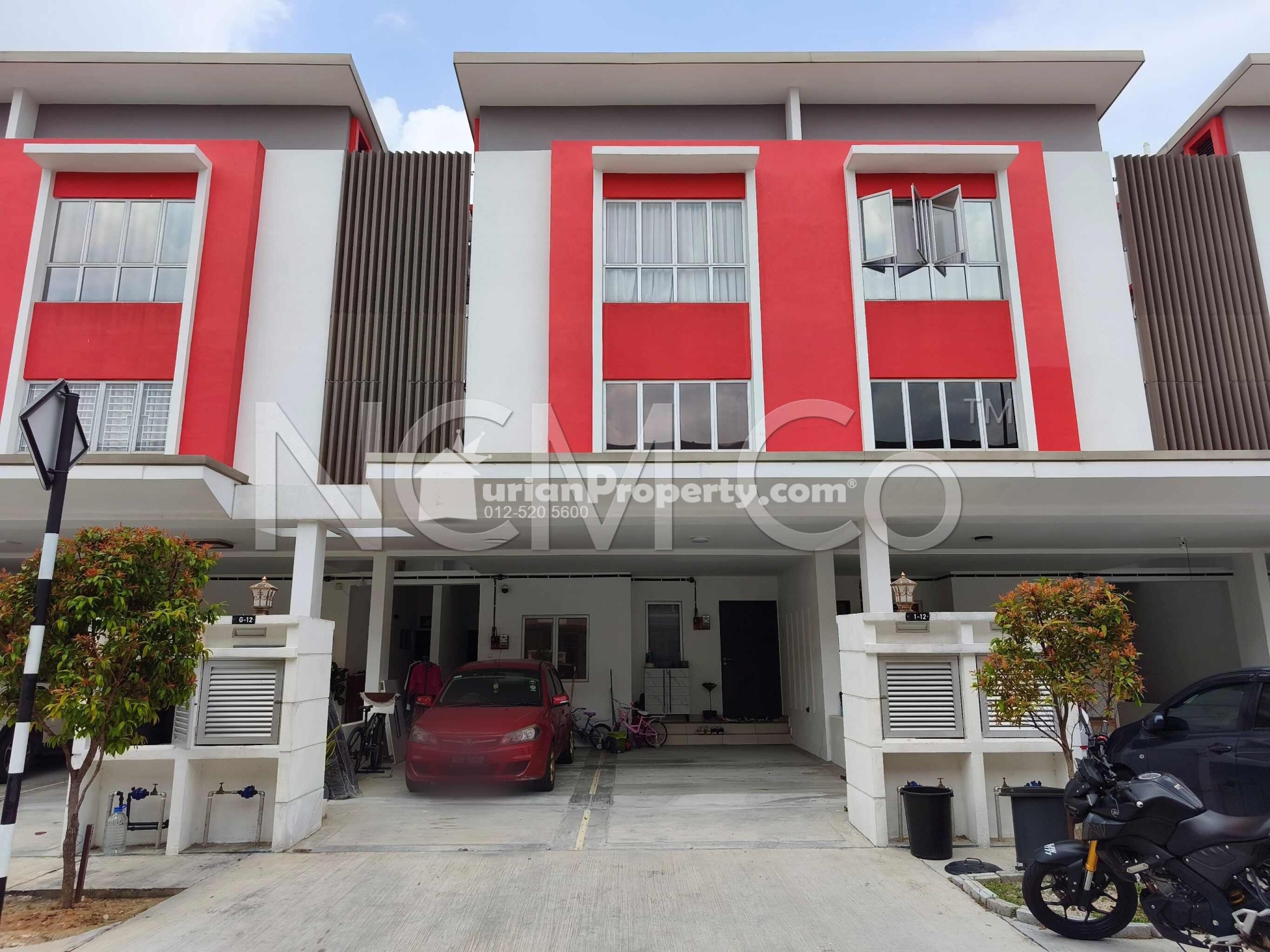 Terrace House For Auction at Meranti Residence