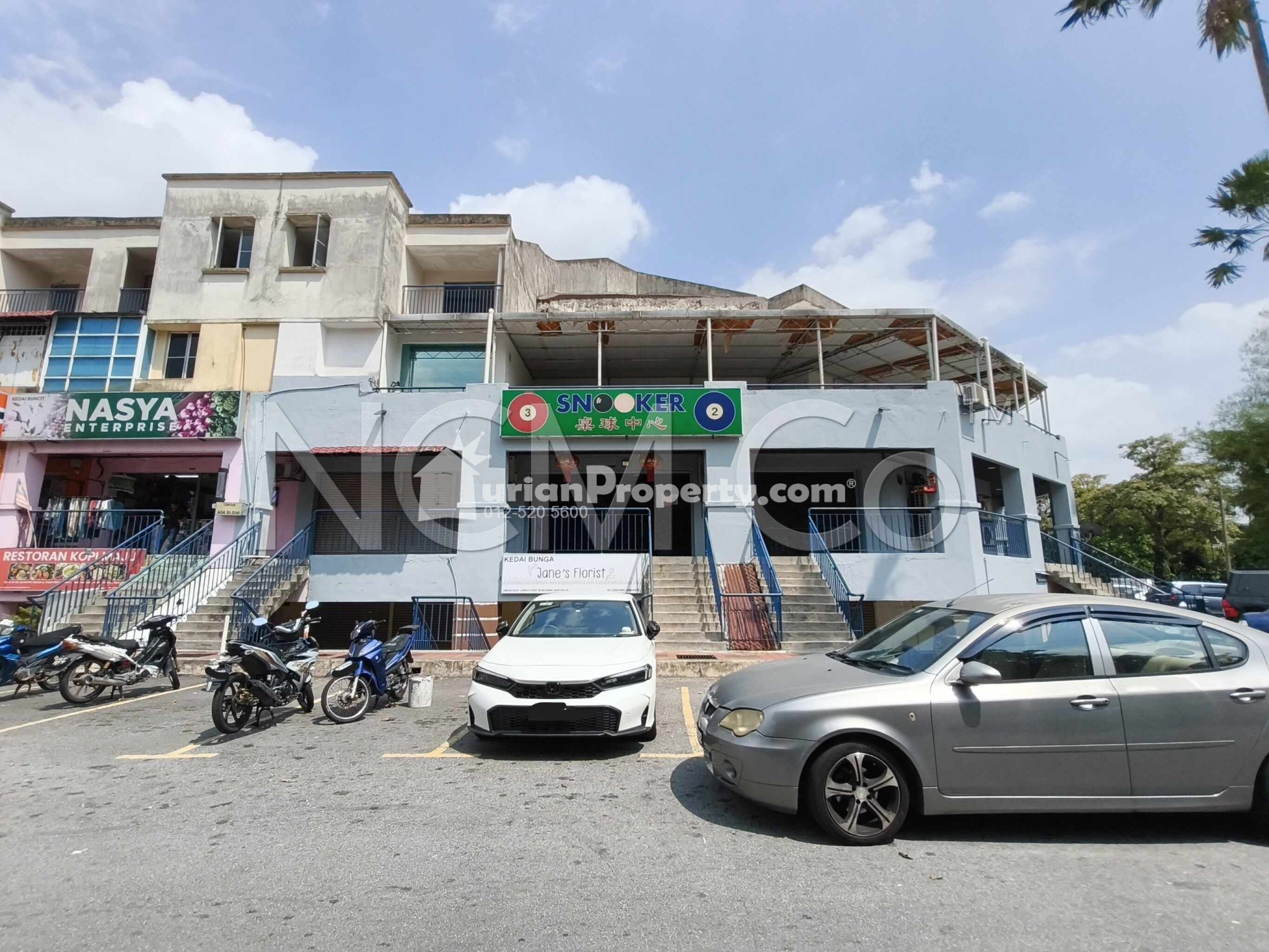 Shop For Auction at Kinrara Town Center