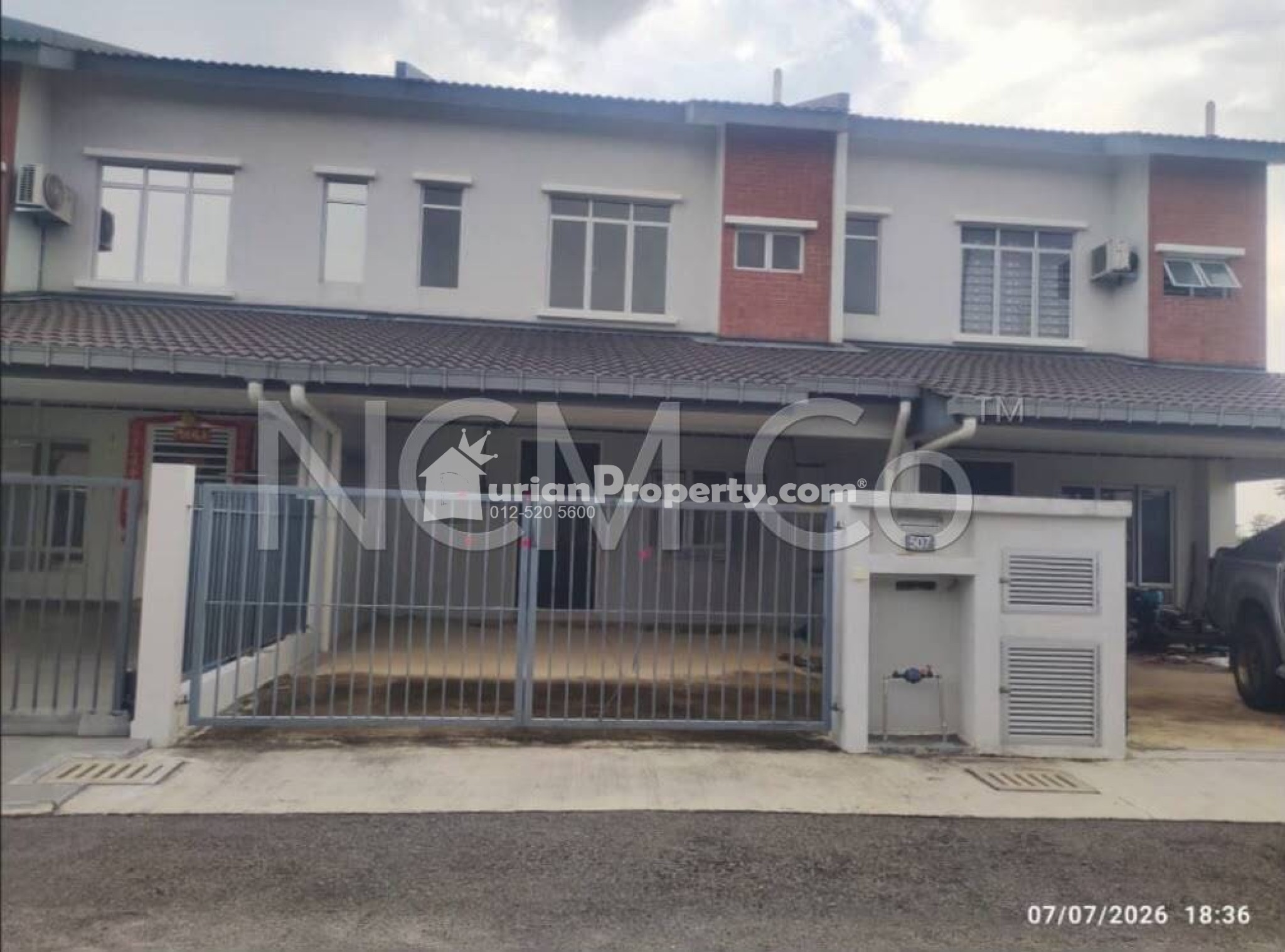 Terrace House For Auction at Iringan Bayu