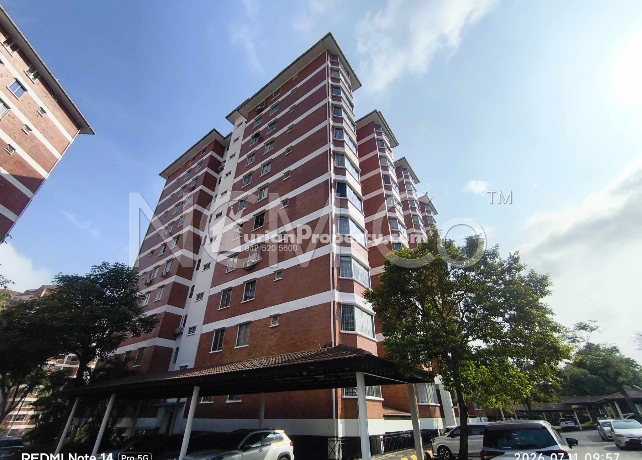 Condo For Auction at Green Acre Park