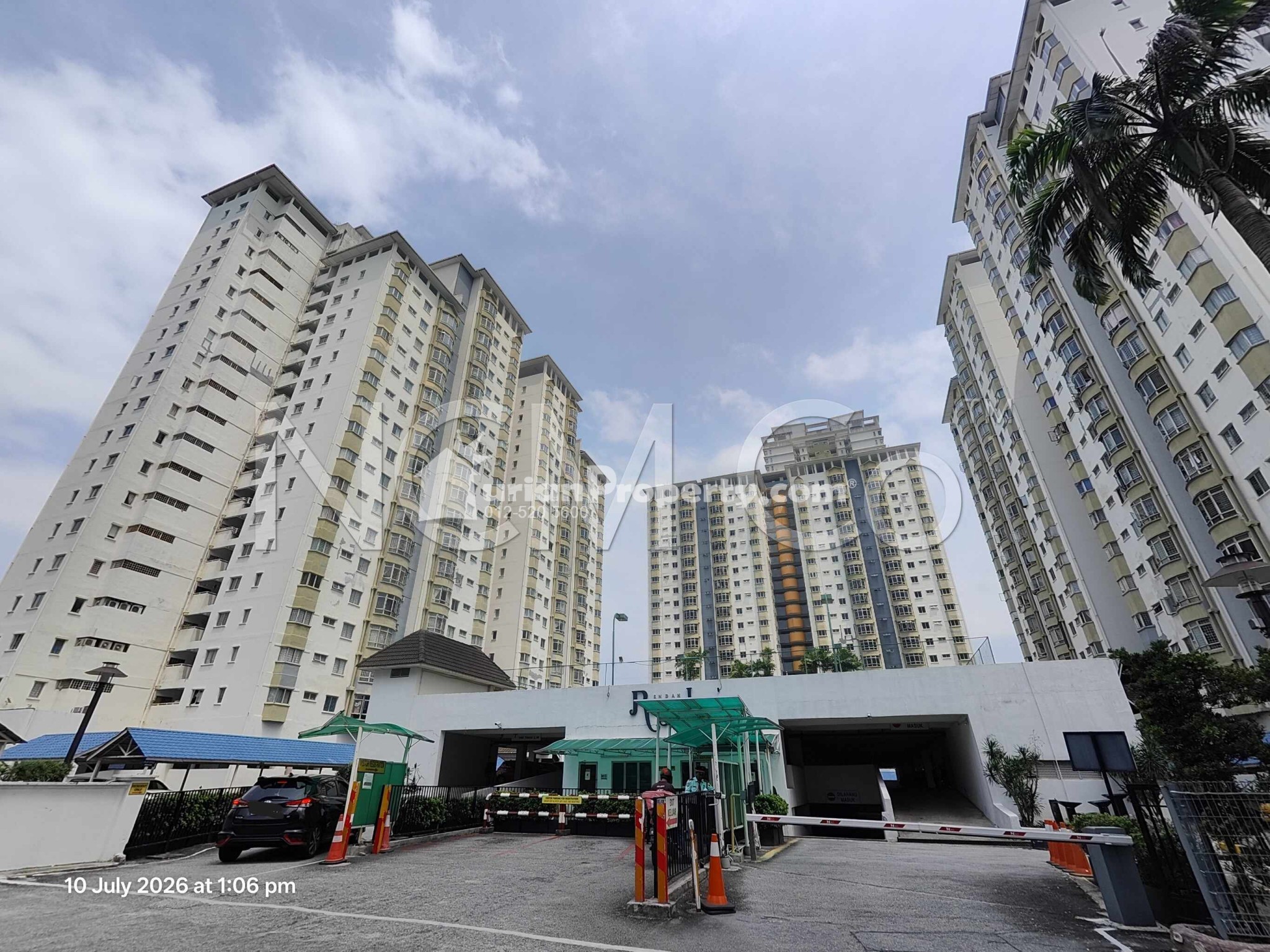 Condo For Auction at Endah Regal