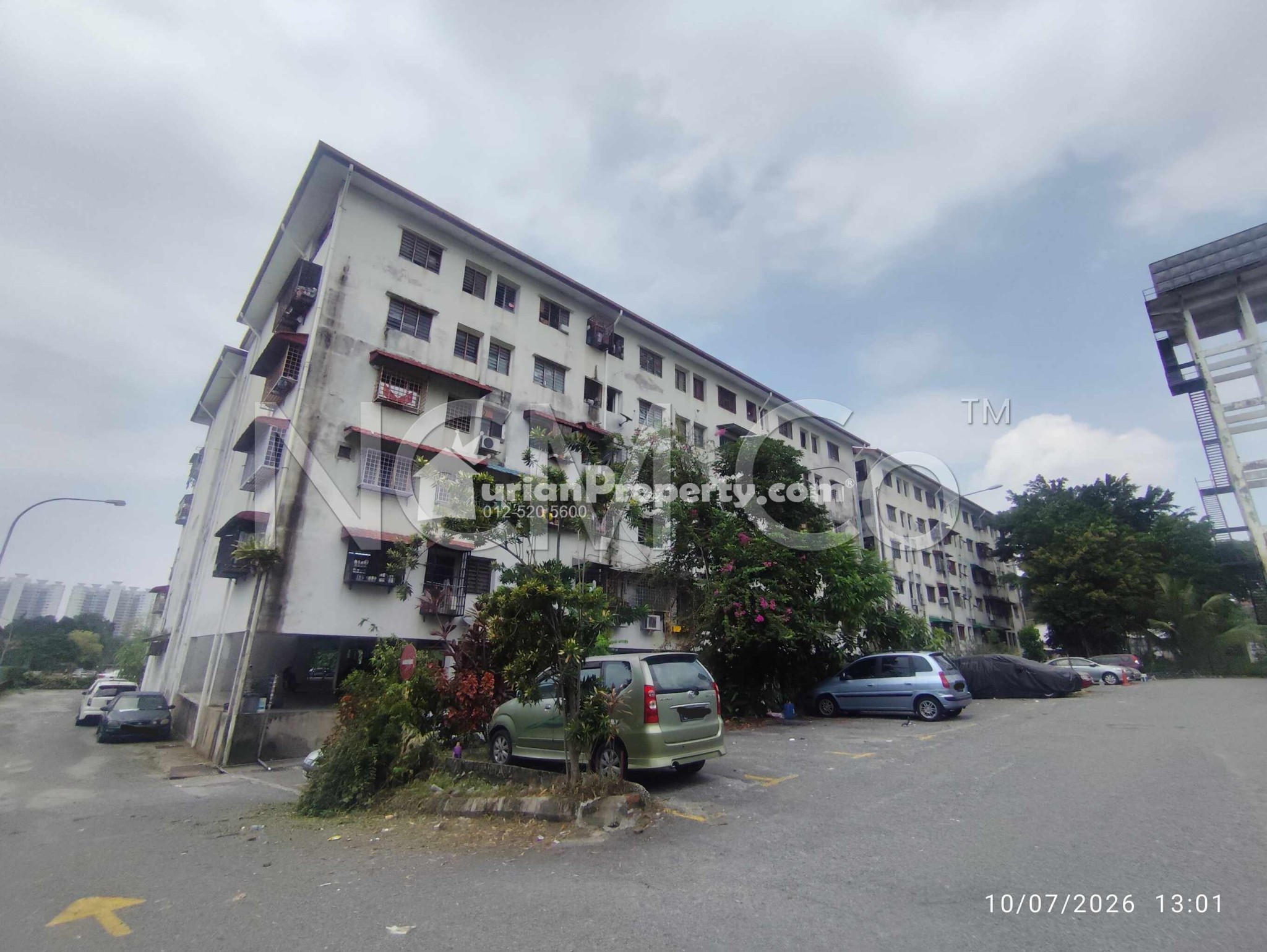 Apartment For Auction at Megaria Ros