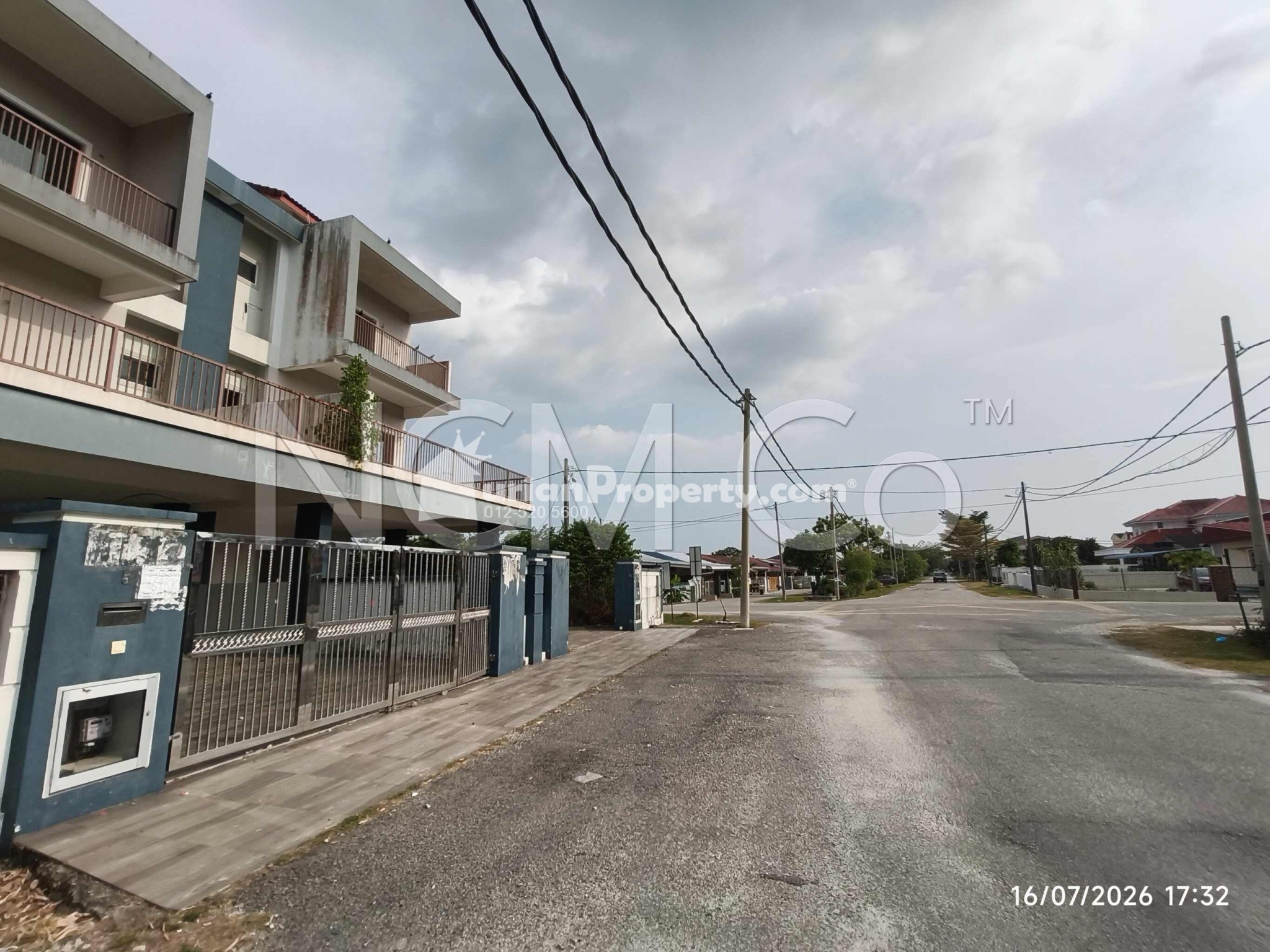 Semi D For Auction at Taman Cicely